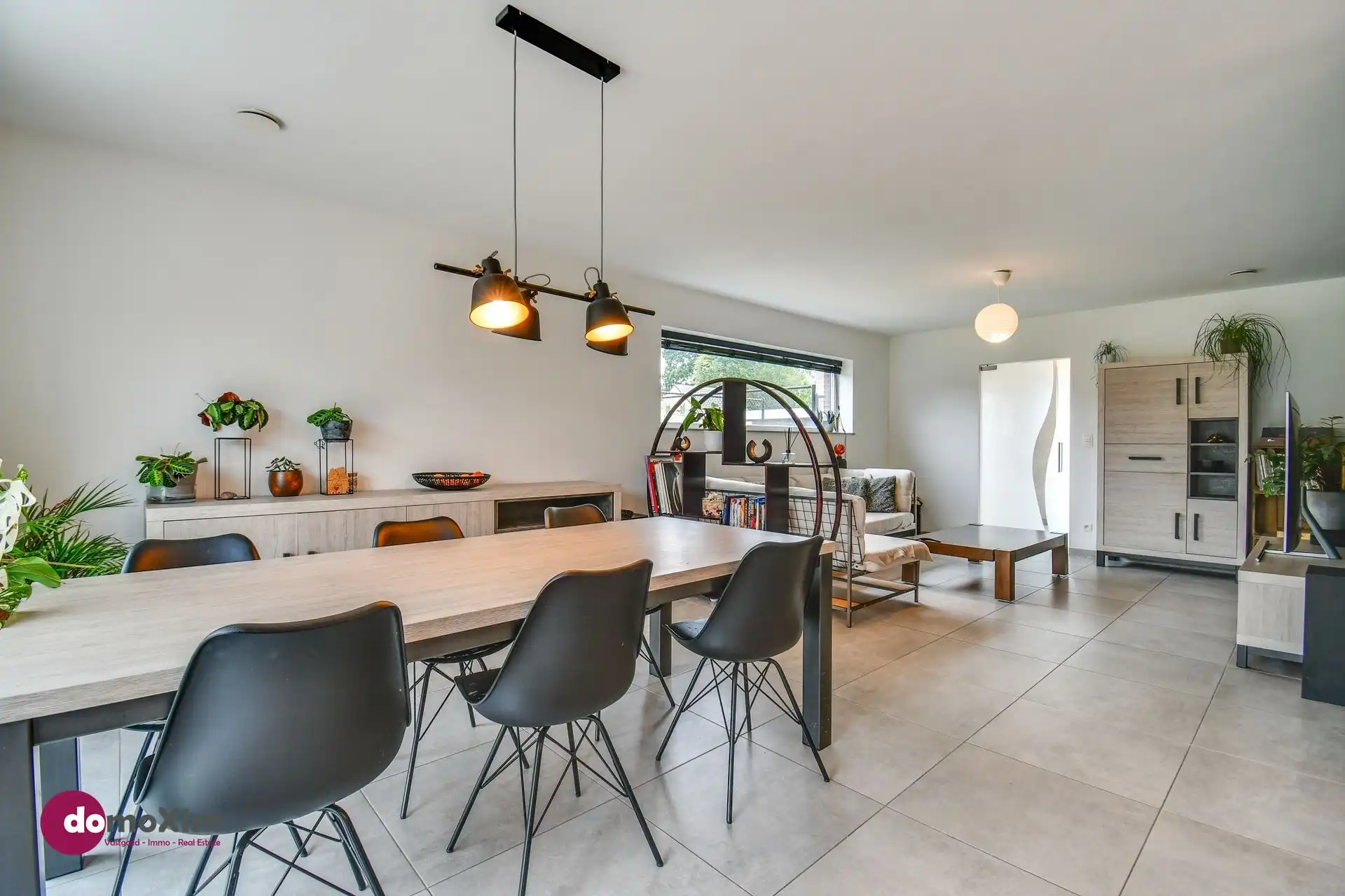 Mooie halfopen, recente woning met 3 slaapkamers in Hever foto 5