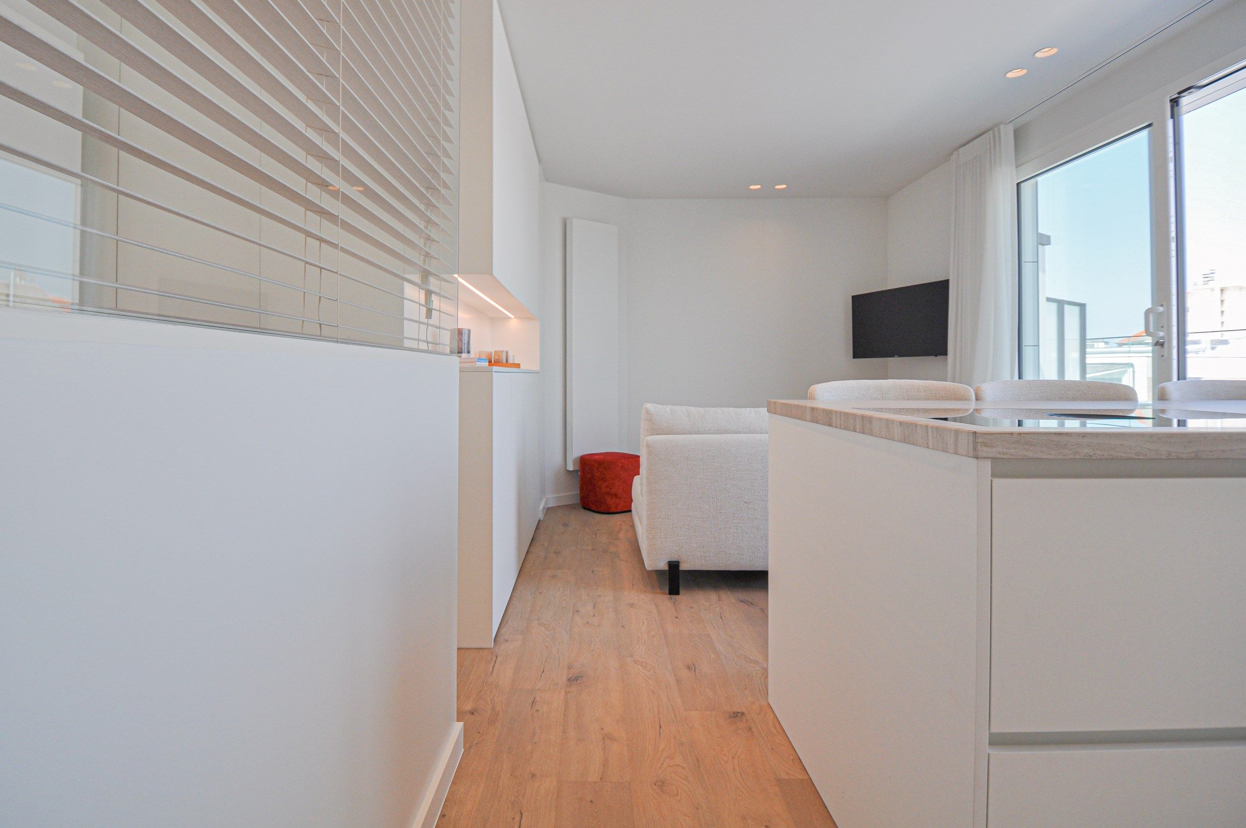 Volledig gerenoveerd dakappartement met een terras van ongeveer 45 m². foto 10