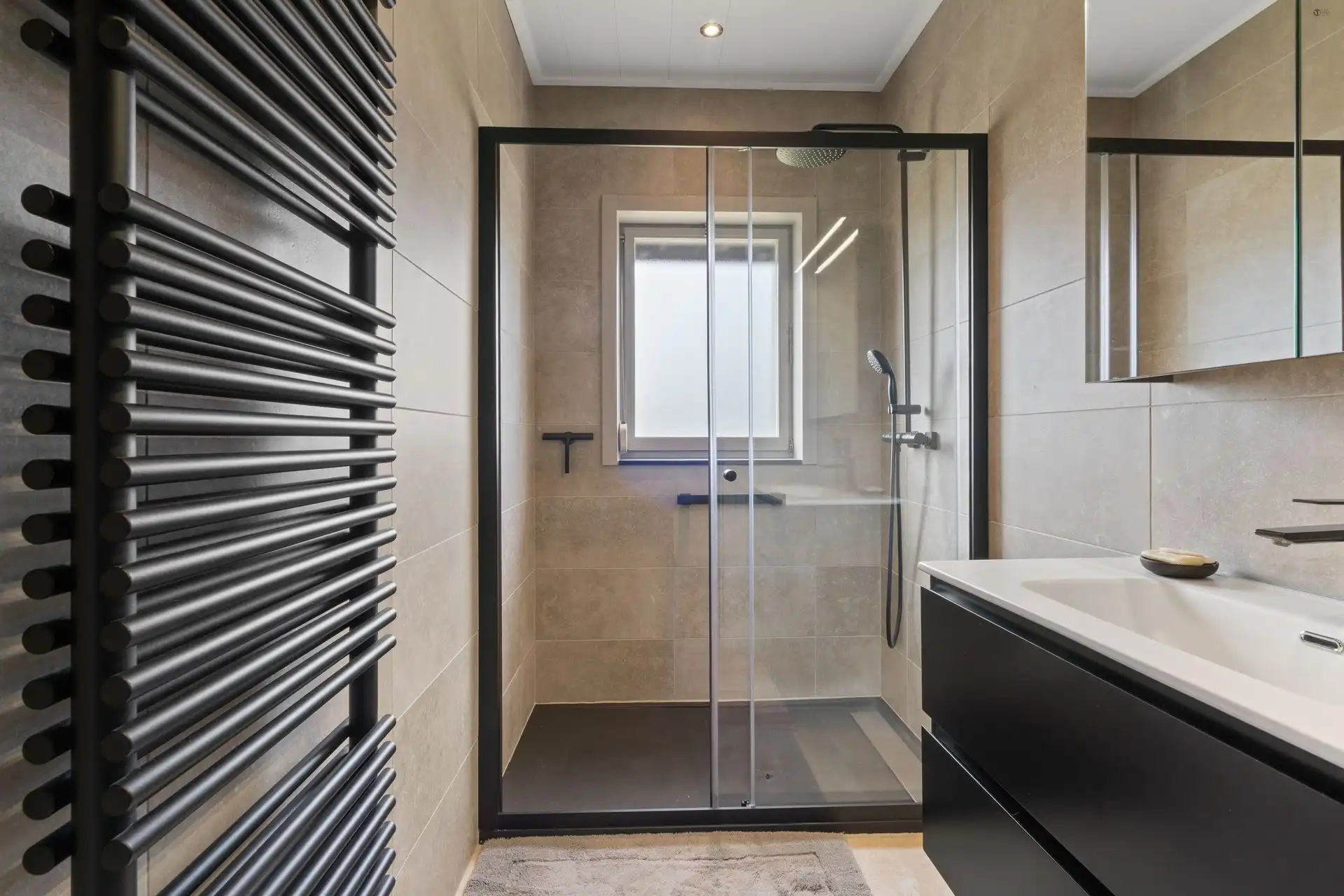 Rustig gelegen bungalow te Stekene foto 12