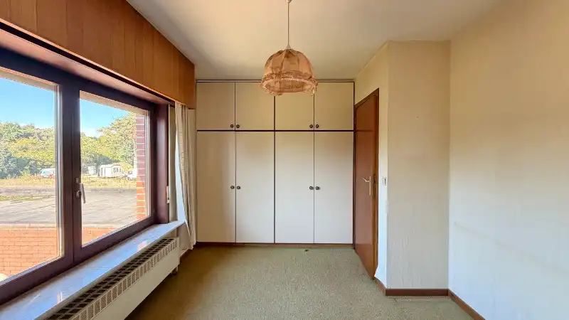 Woning van ±185m² op 4 are 60 ca in half-open-bebouwing foto 13
