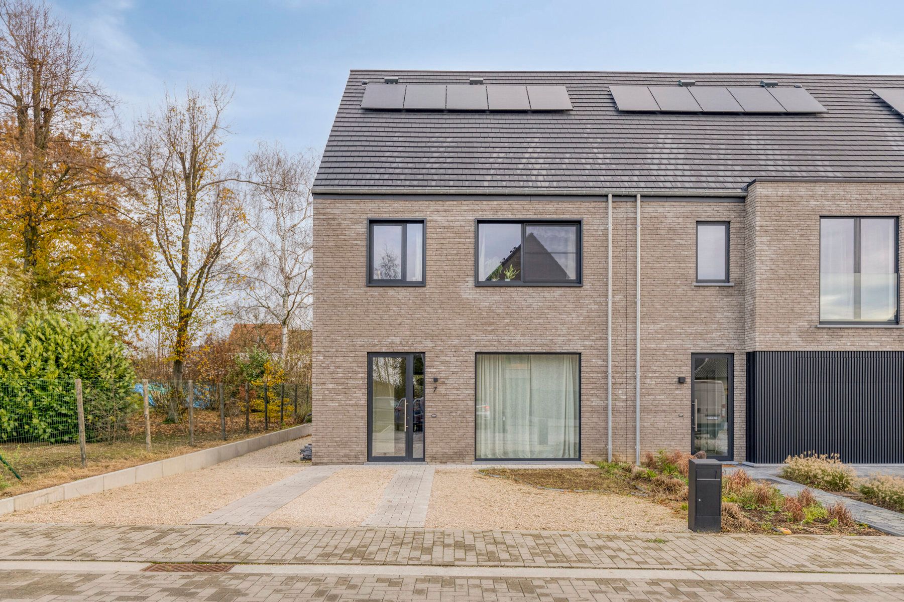 TE KOOP - energiezuinige woning met E-peil 10 op toplocatie foto 19