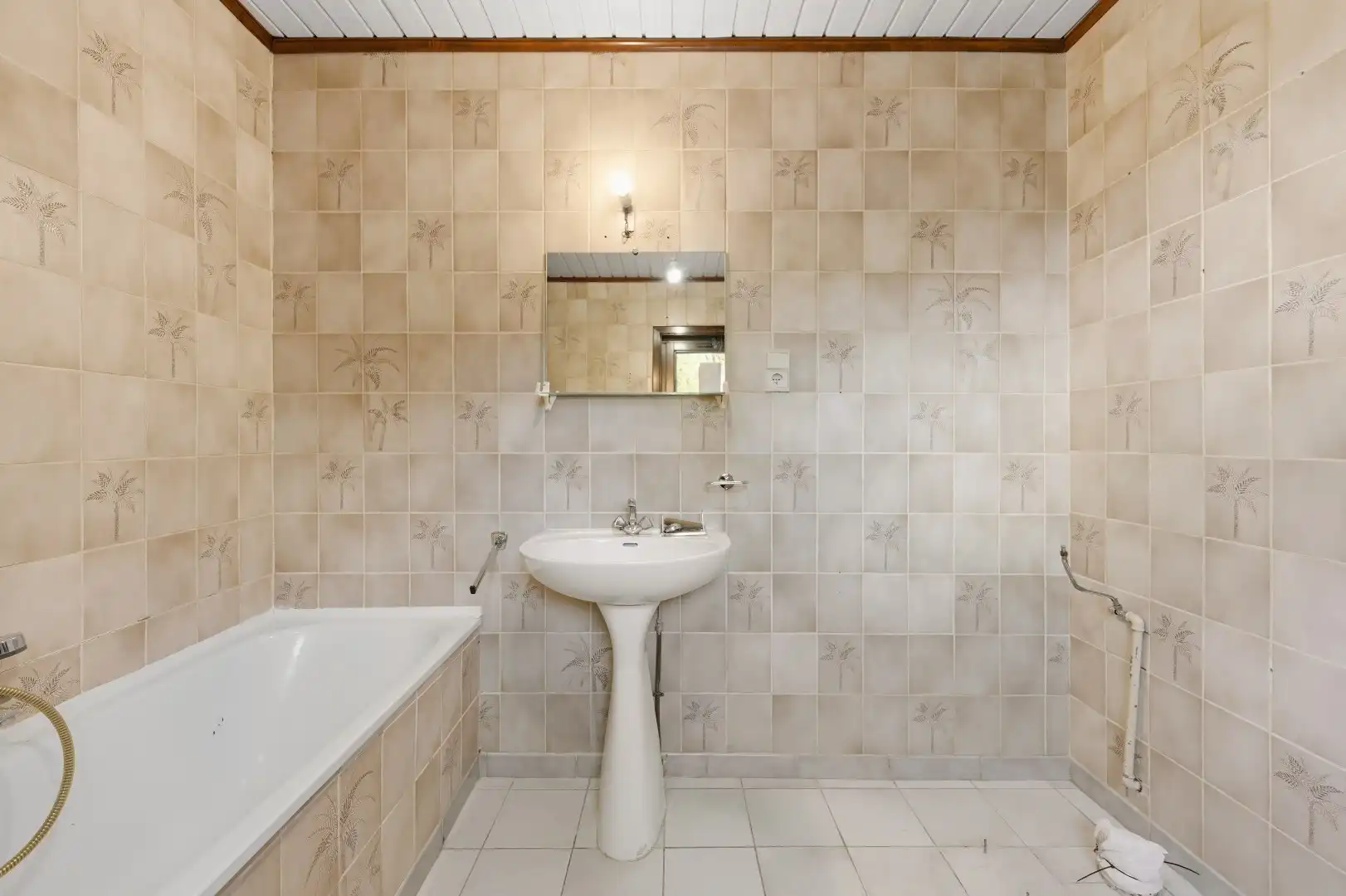 Op te frissen gezinswoning met grote tuin en dubbele garage nabij centrum Tienen foto 10