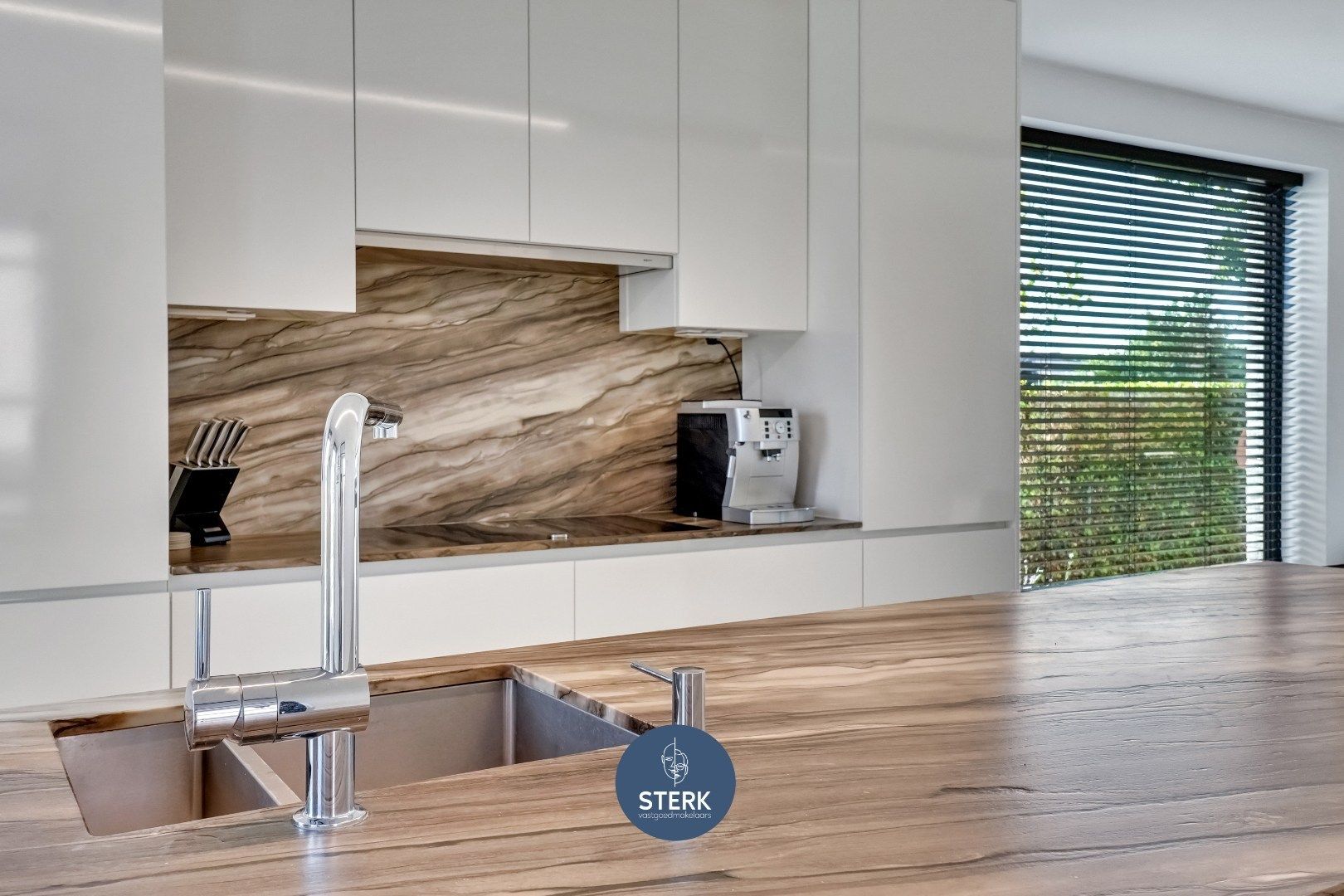 MODERNE GEZINSWONING MET EPC LABEL A OP EEN TOPLOCATIE IN LANAKEN ! foto 12