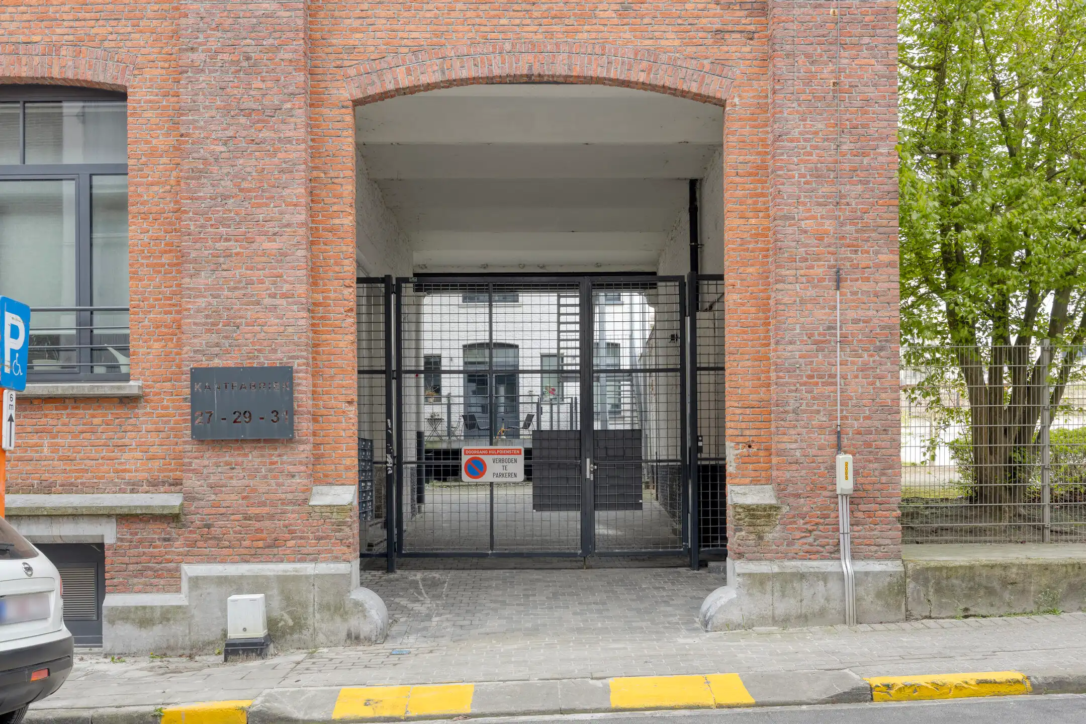 Lichtrijke loft in de historische Kantfabriek Vilvoorde foto 18