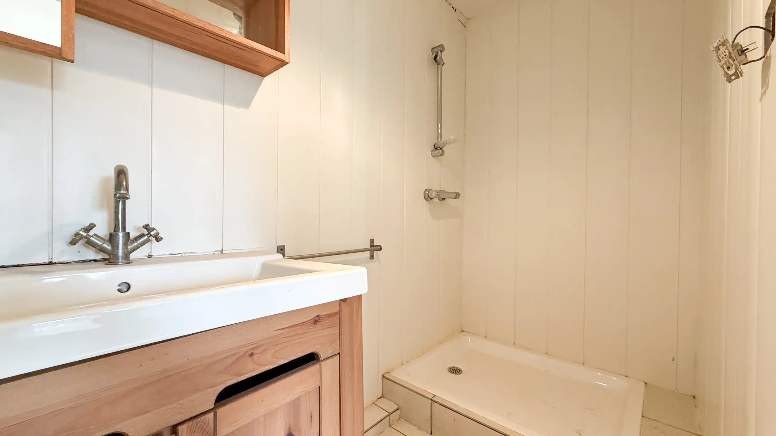 Charmante te renoveren woning in Kortessem! foto 19