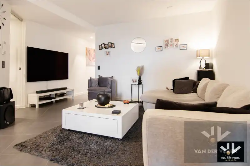 RECENT, KNAP AFGEWERKT APP ZUIDZICHT IV foto 5