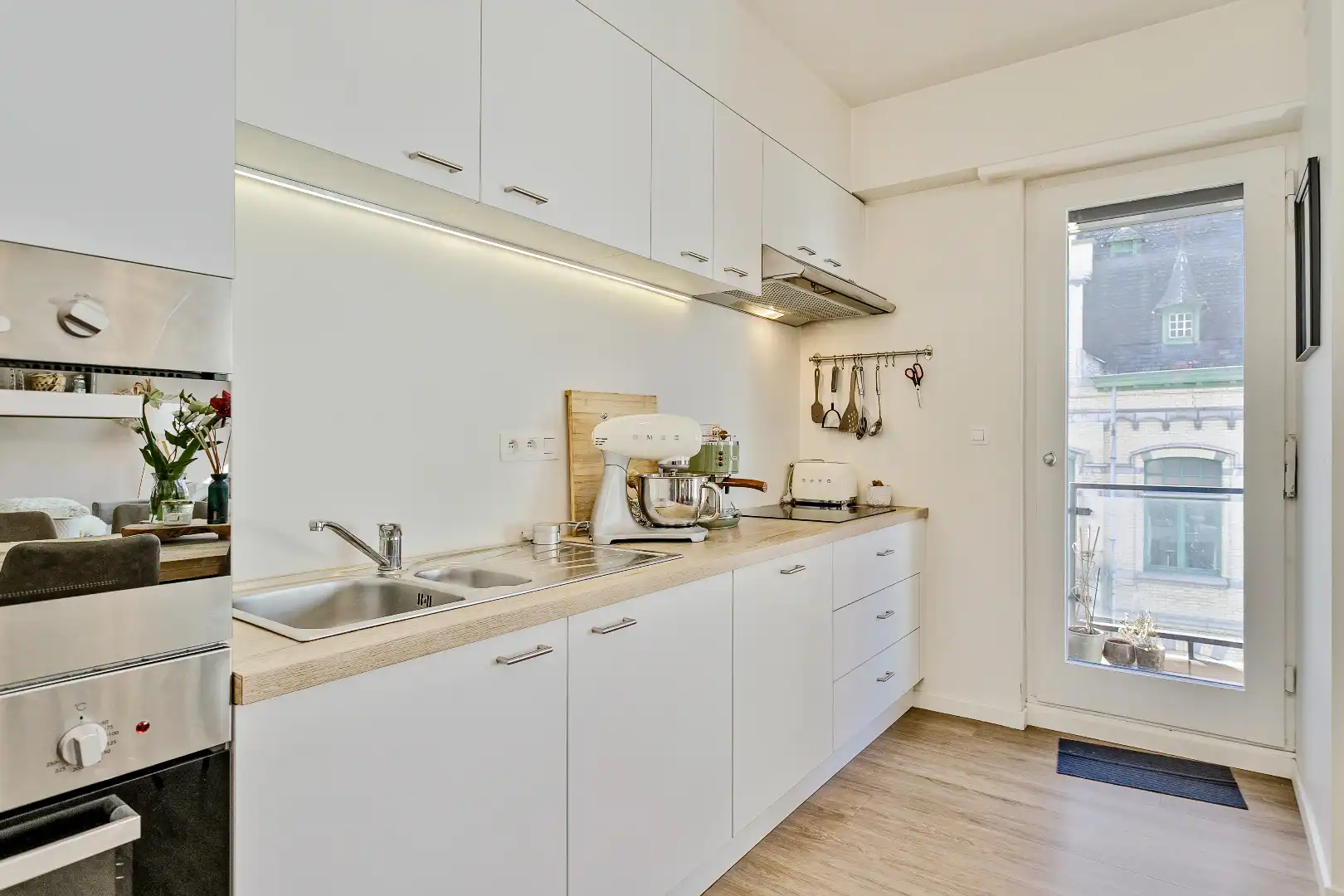 3-slaapkamerappartement op de Grote Markt te Wevelgem! foto 8