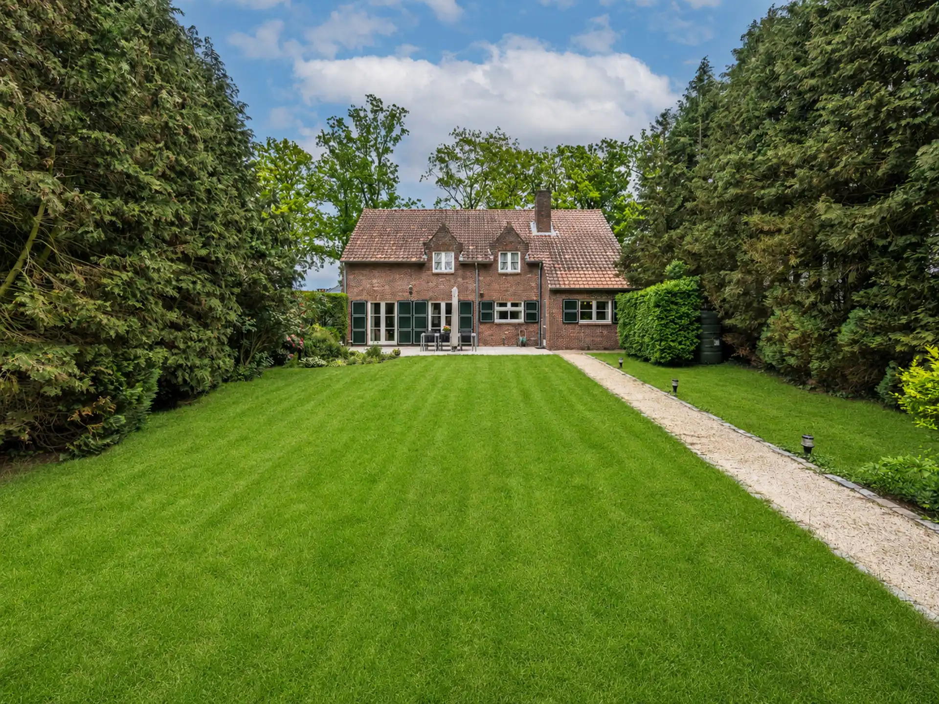 Charmante woning met zuidwesttuin op 904 m² foto 2