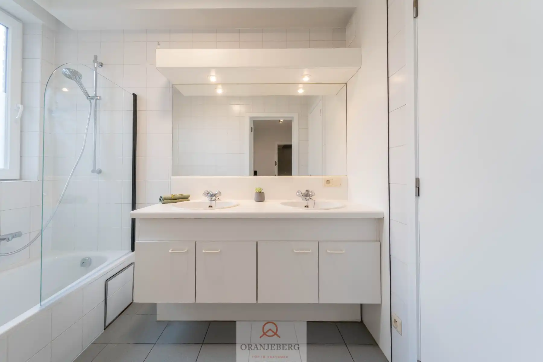 Lichtrijk 2-slpk appartement foto 25