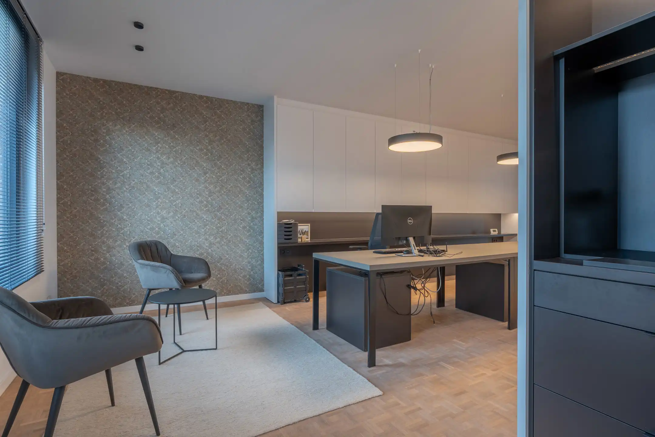 Op te frissen woning met 3-4 slpk op toplocatie te Arendonk foto 4