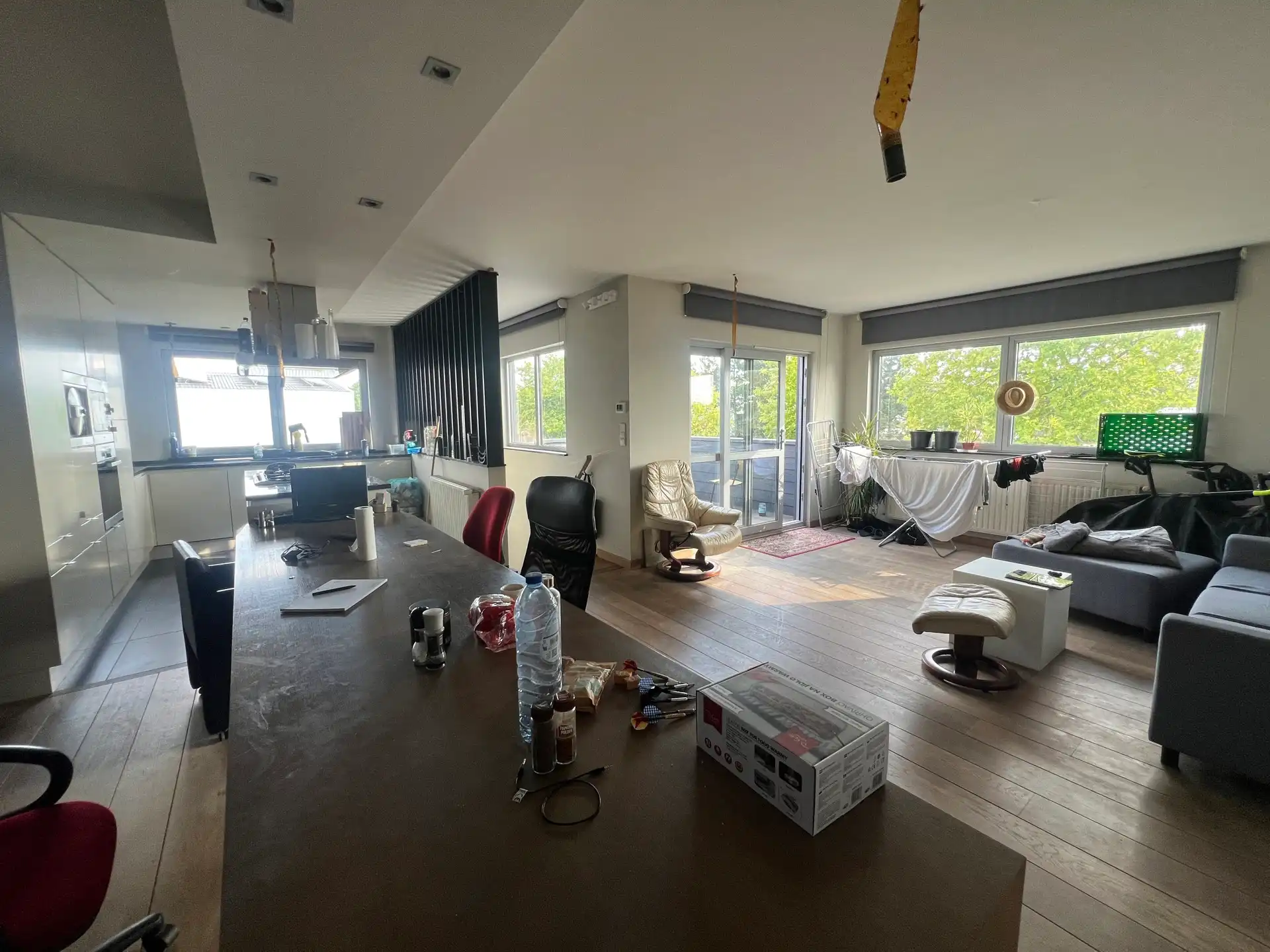 SEMI-INDUSTRIEEL GEBOUW MET APPARTEMENT foto 11