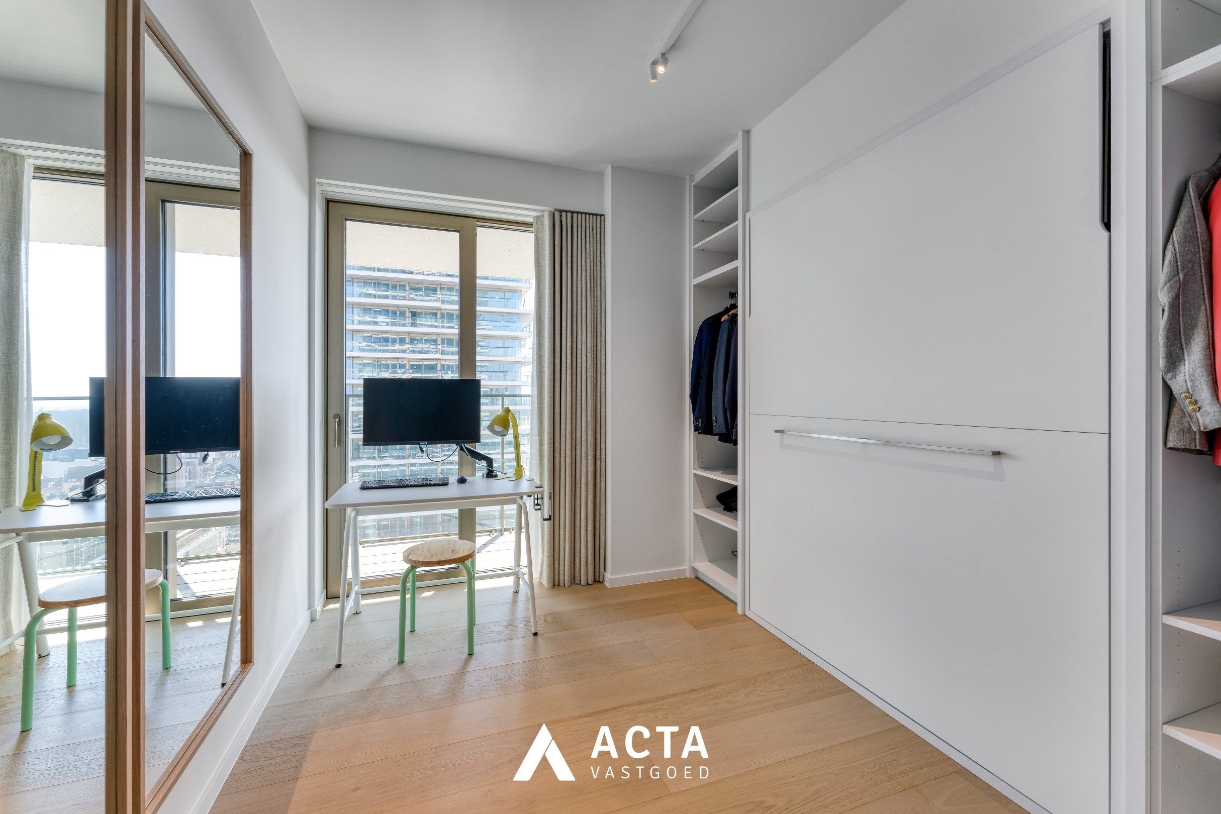 Luxueus afgewerkt nieuwbouw appartement in SKY TOWER ONE foto 15