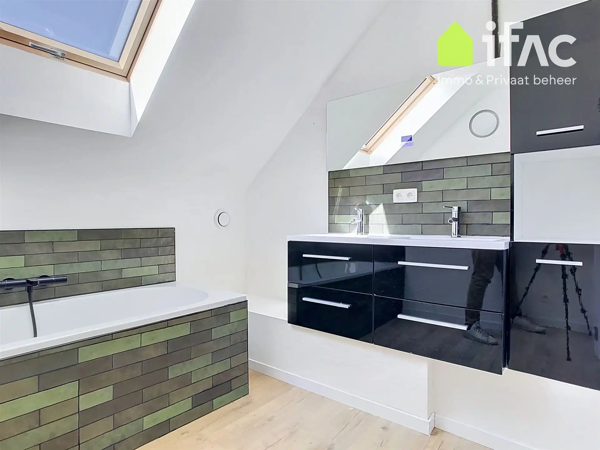 Volledig gerenoveerde (EPC A!) woning op toplocatie foto 30