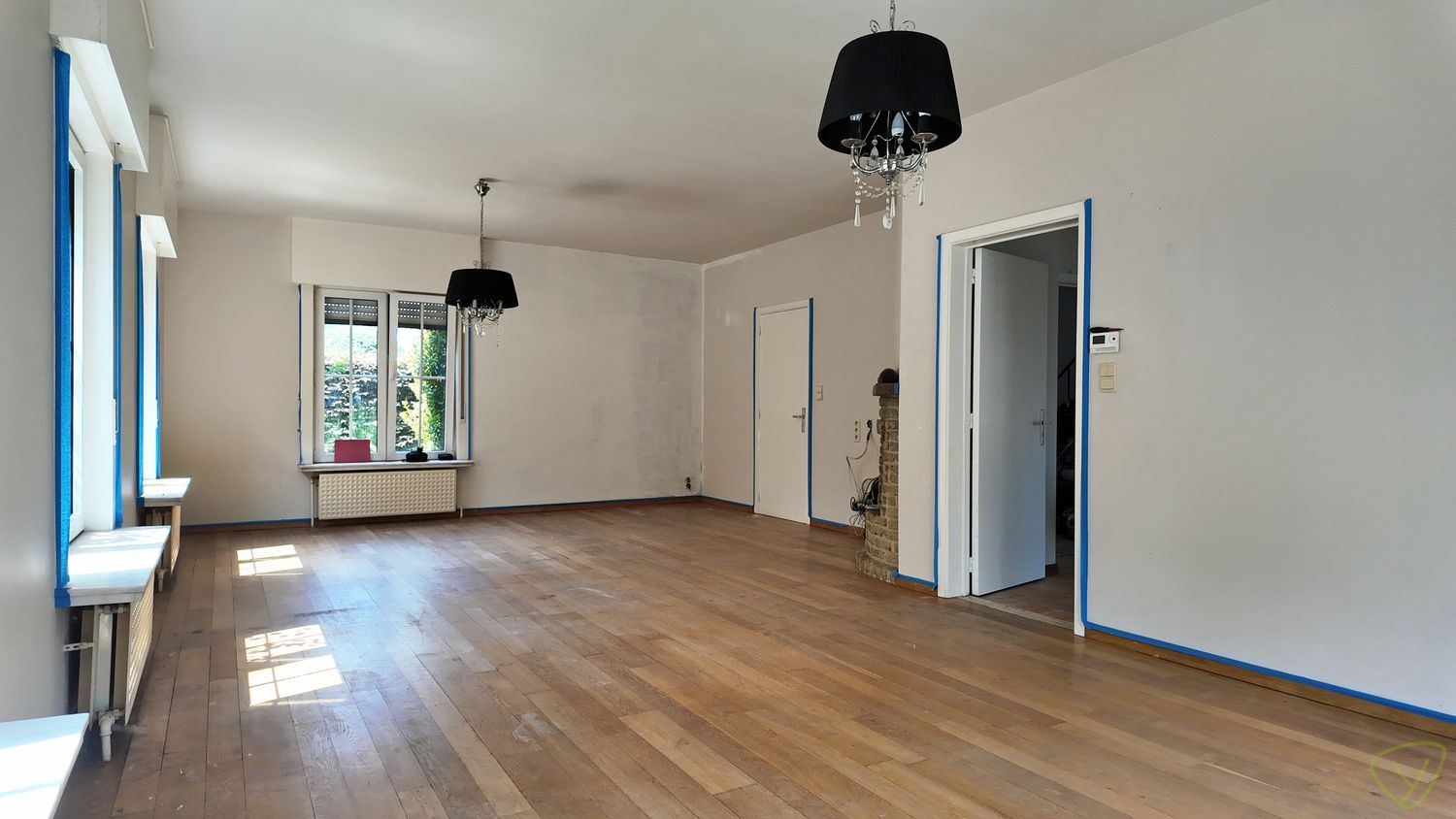 Zonnig en rustig gelegen alleenstaande woning te Eeklo! foto 4
