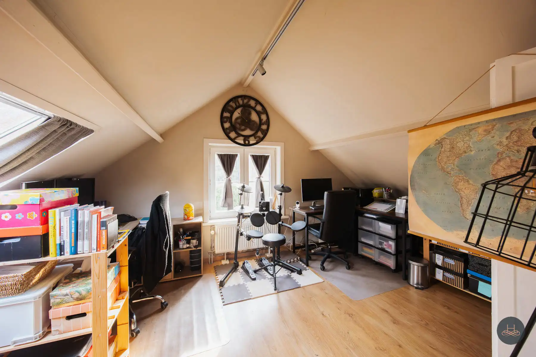 Ruime, veelzijdige en energiezuinige woning met enorme tuin  foto 18