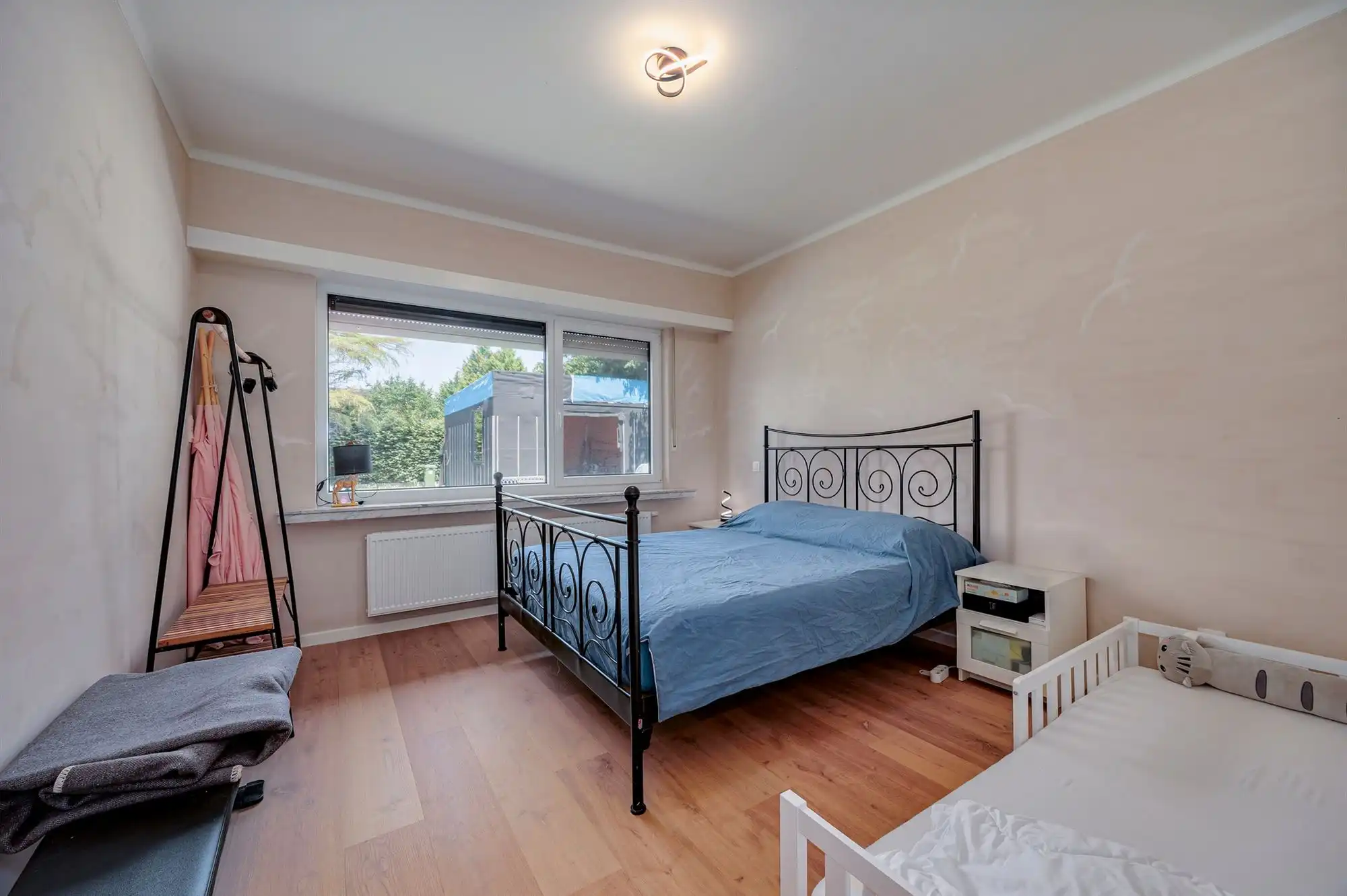 Instapklare villa met 3 slaapkamers, ruime tuin en voldoende parking op gunstige locatie! foto 15