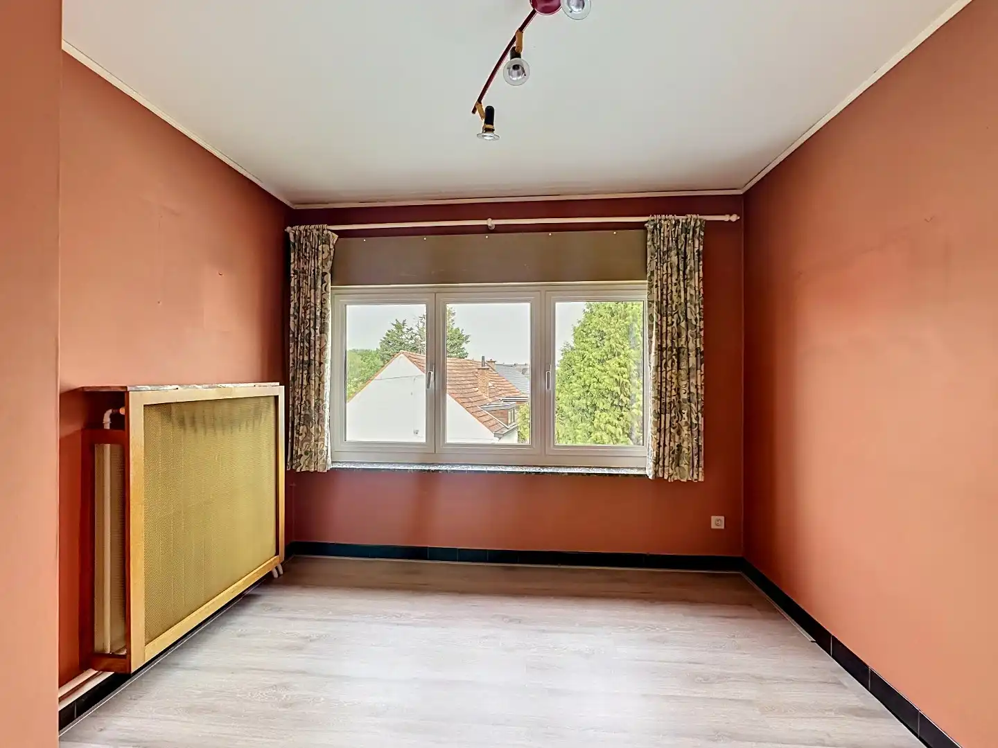 Ruime woning op toplocatie! foto 16