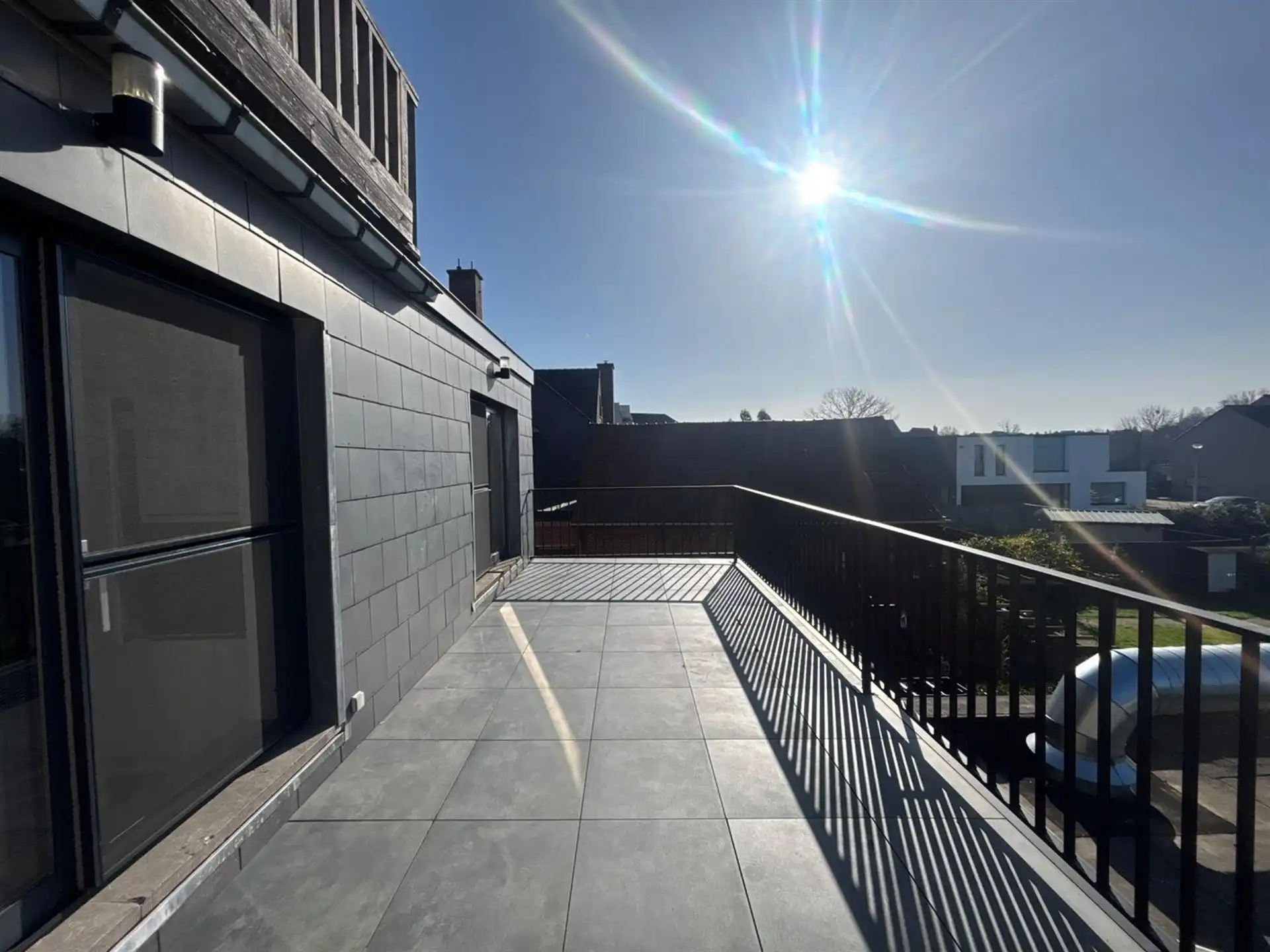 Ruim appartement met zonneterras, vlakbij groene oase! foto 6