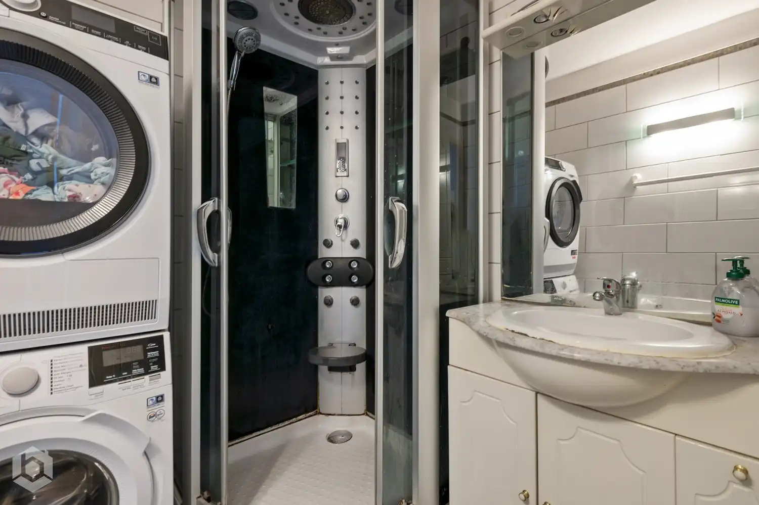 Appartement met 2 slaapkamers en dubbele terras met prachtig uitzicht op de binnenstad foto 13