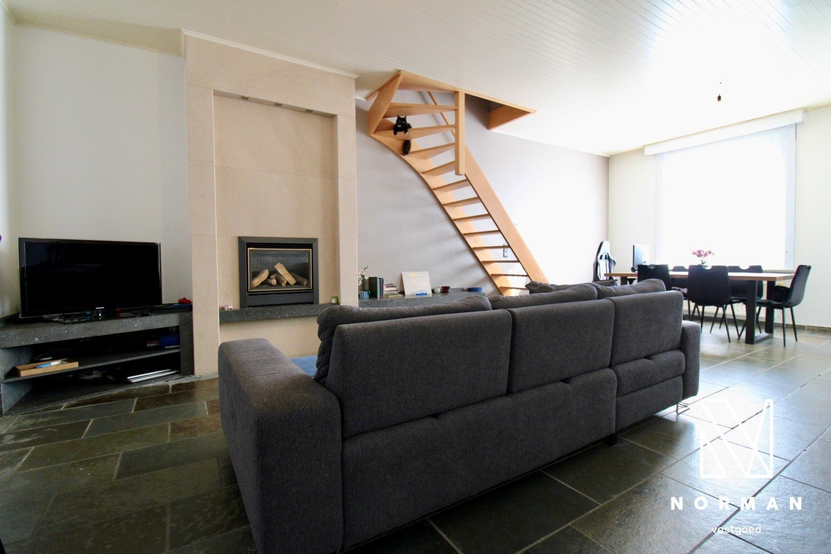 Instapklare woning in rustige straat te Rumbeke foto 5