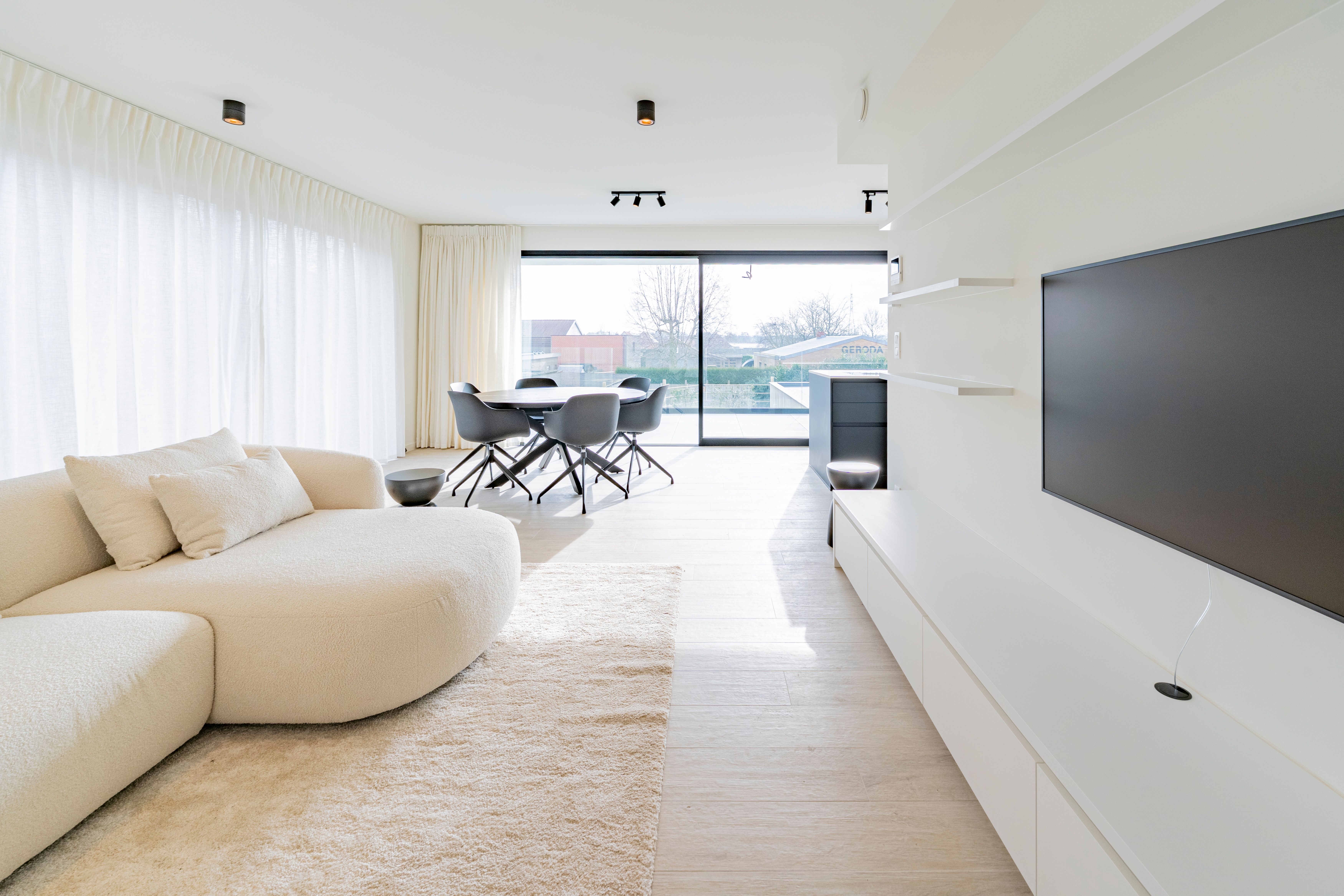 Uitzonderlijk duplexappartement te Oosteeklo foto 5