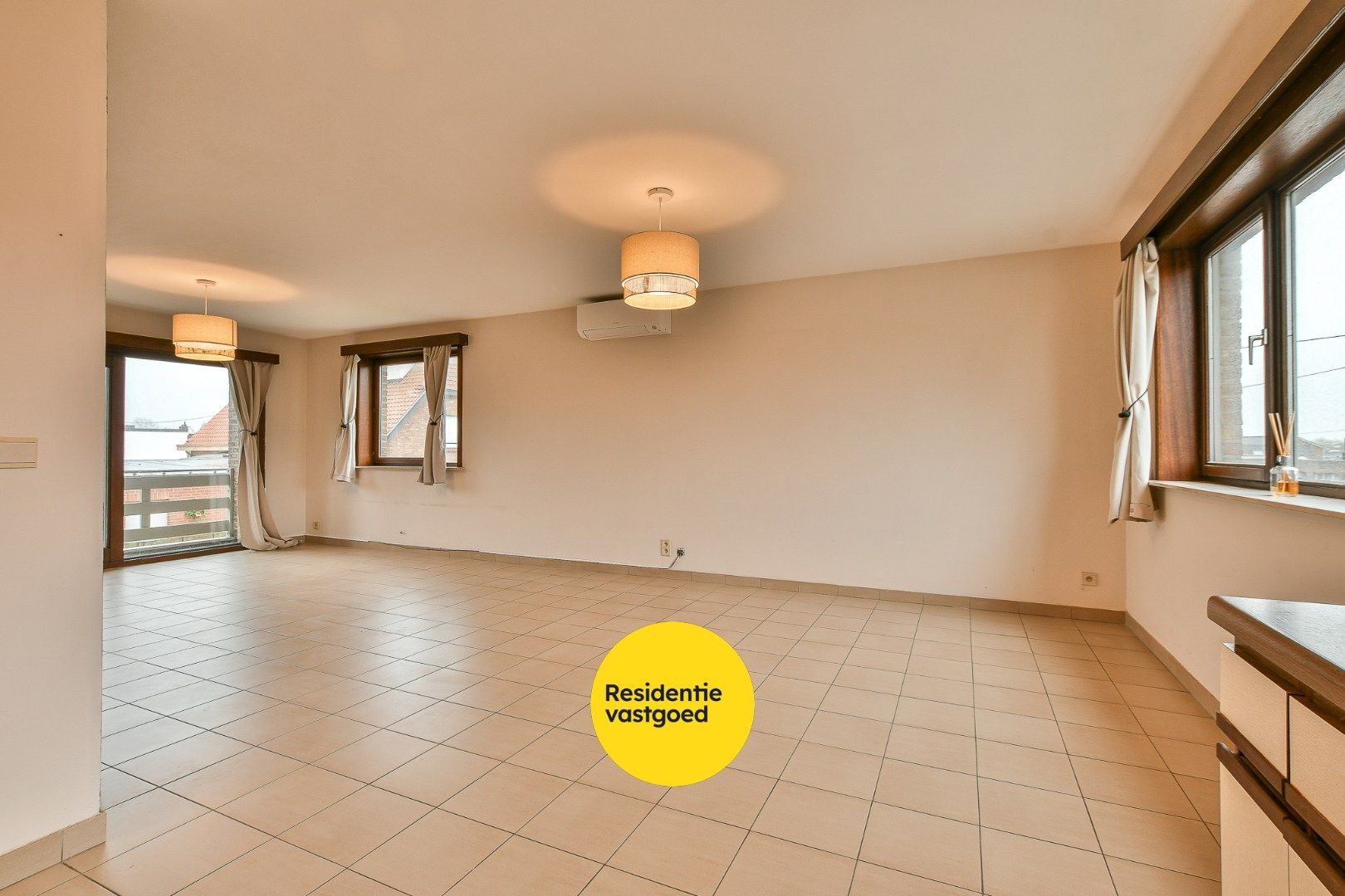 Ruime halfopen bebouwing met tuin, garage en 4 slaapkamers– De Haan (Vosseslag) foto 4
