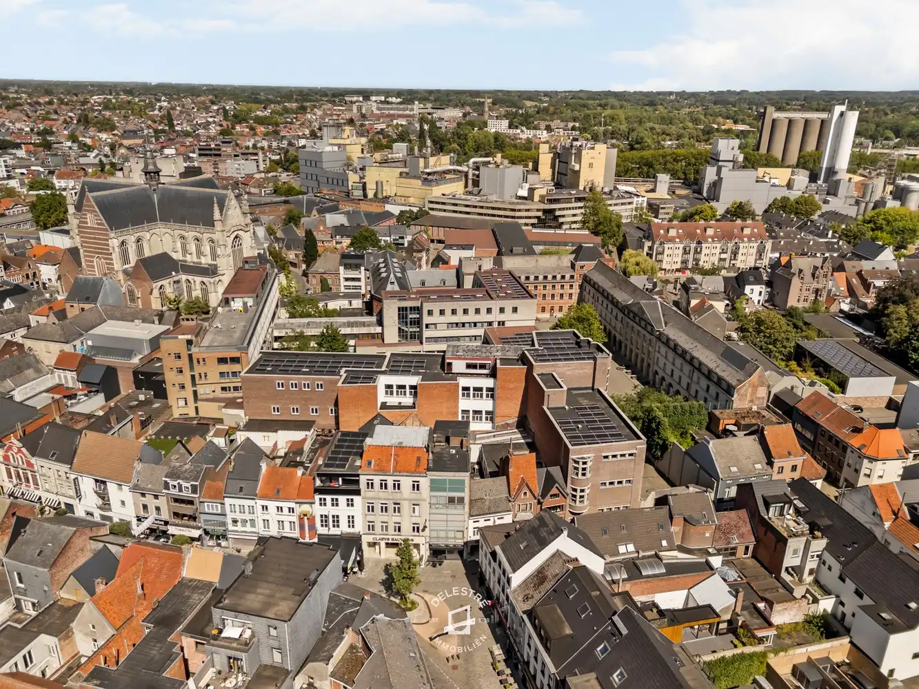 751 m² op A-locatie in Aalst – showroom, kantoor, retail of POTENTIEEL woonproject foto 8