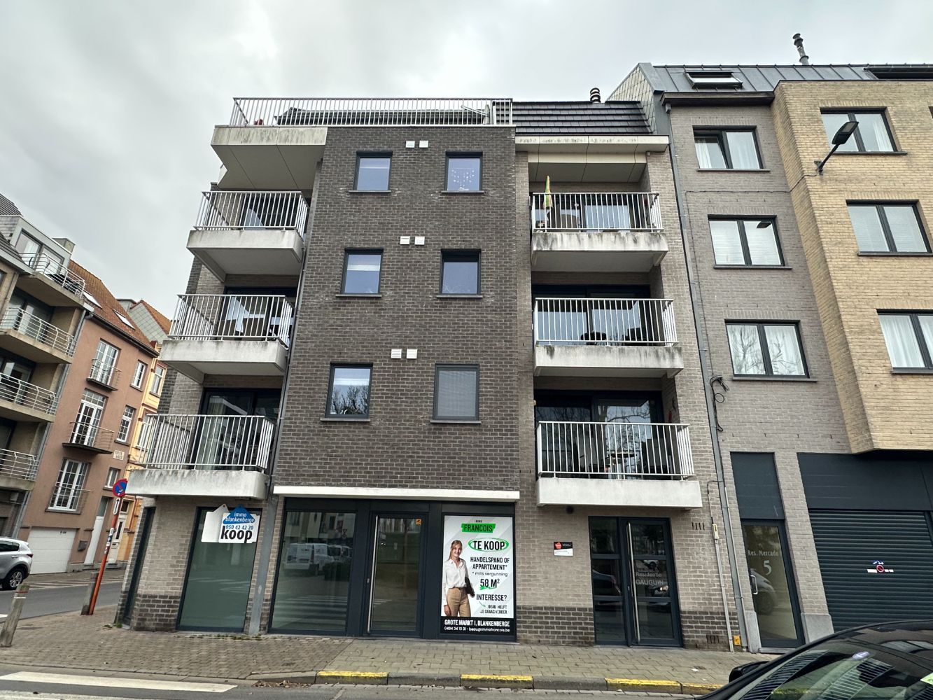 Mooi instapklaar appartement gelegen aan de Markt te Blankenberge met twee slaapkamers en terras. foto {{pictureIndex}}