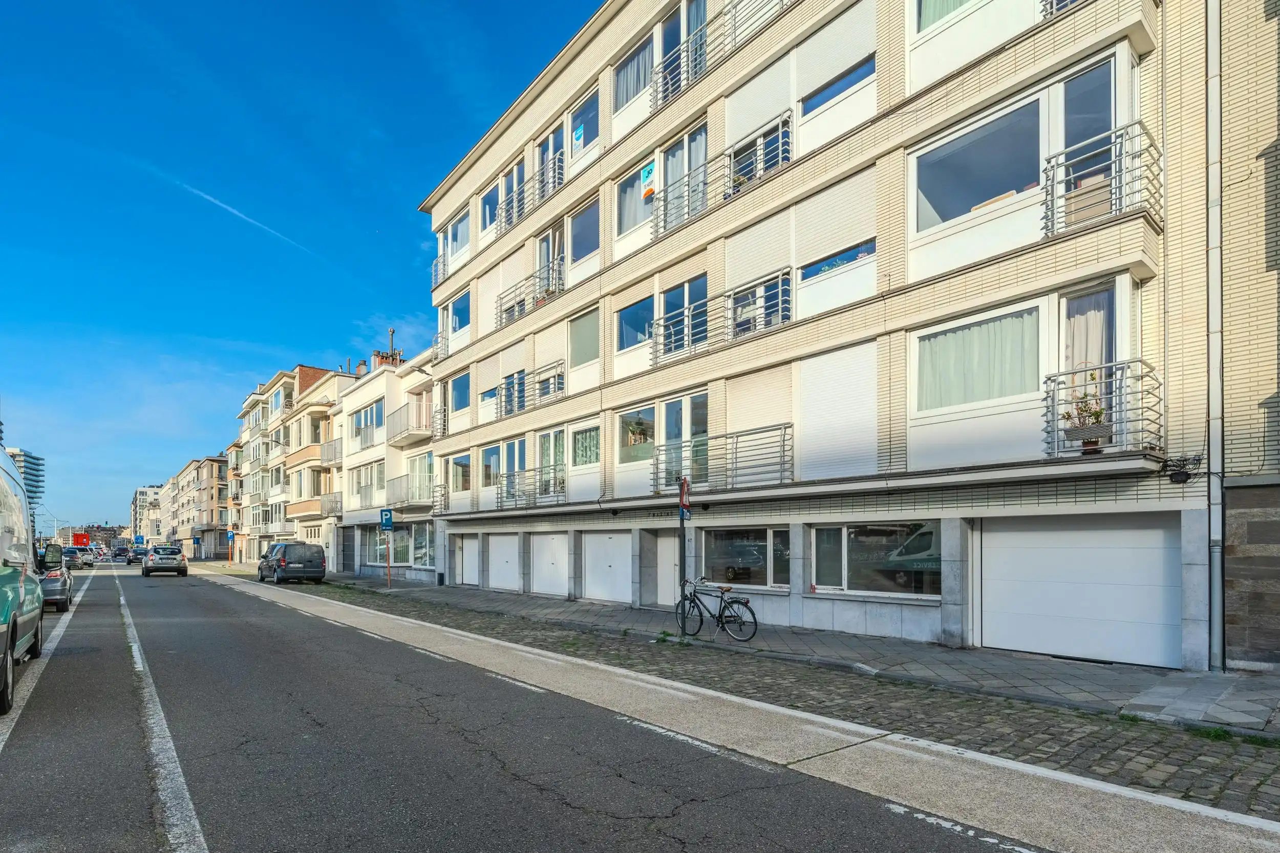 Instapklaar 1-slaapkamer appartement vlakbij zee te Oostende foto 16