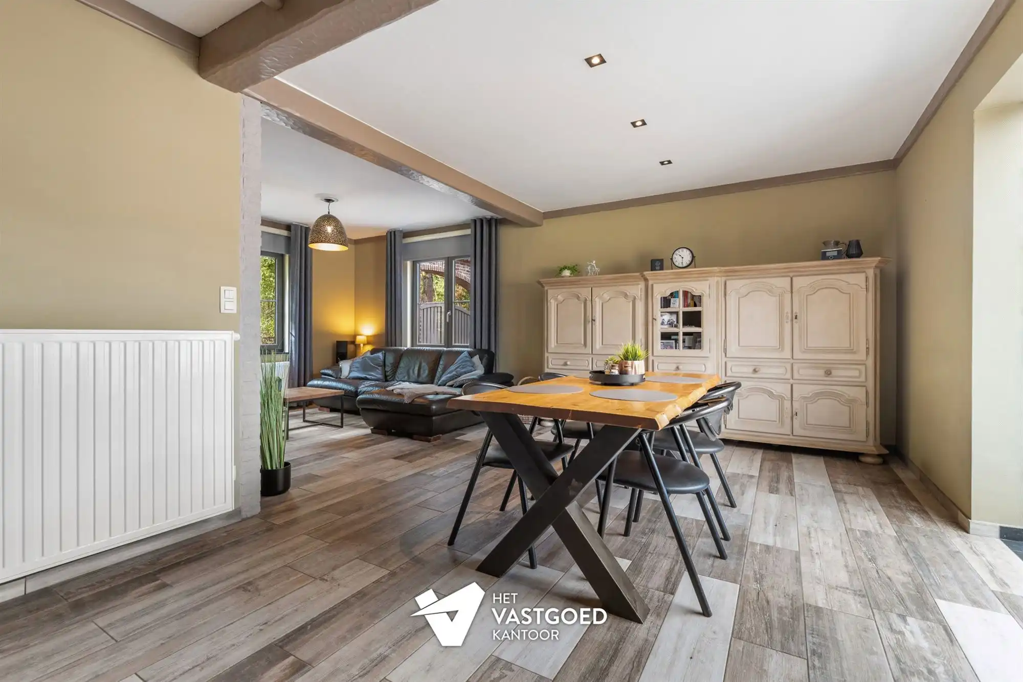 GERENOVEERDE WONING MET 3 SLAAPKAMERS UITERST RUSTIG GELEGEN TE HEPPEN foto 8