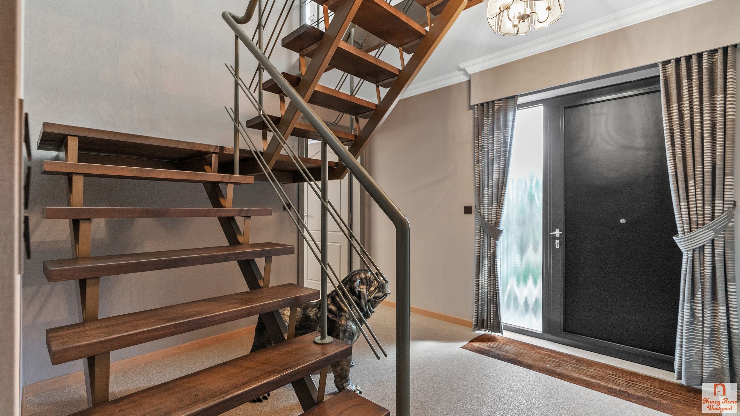 Grondig gerenoveerde woning met kwaliteitsafwerking foto 14