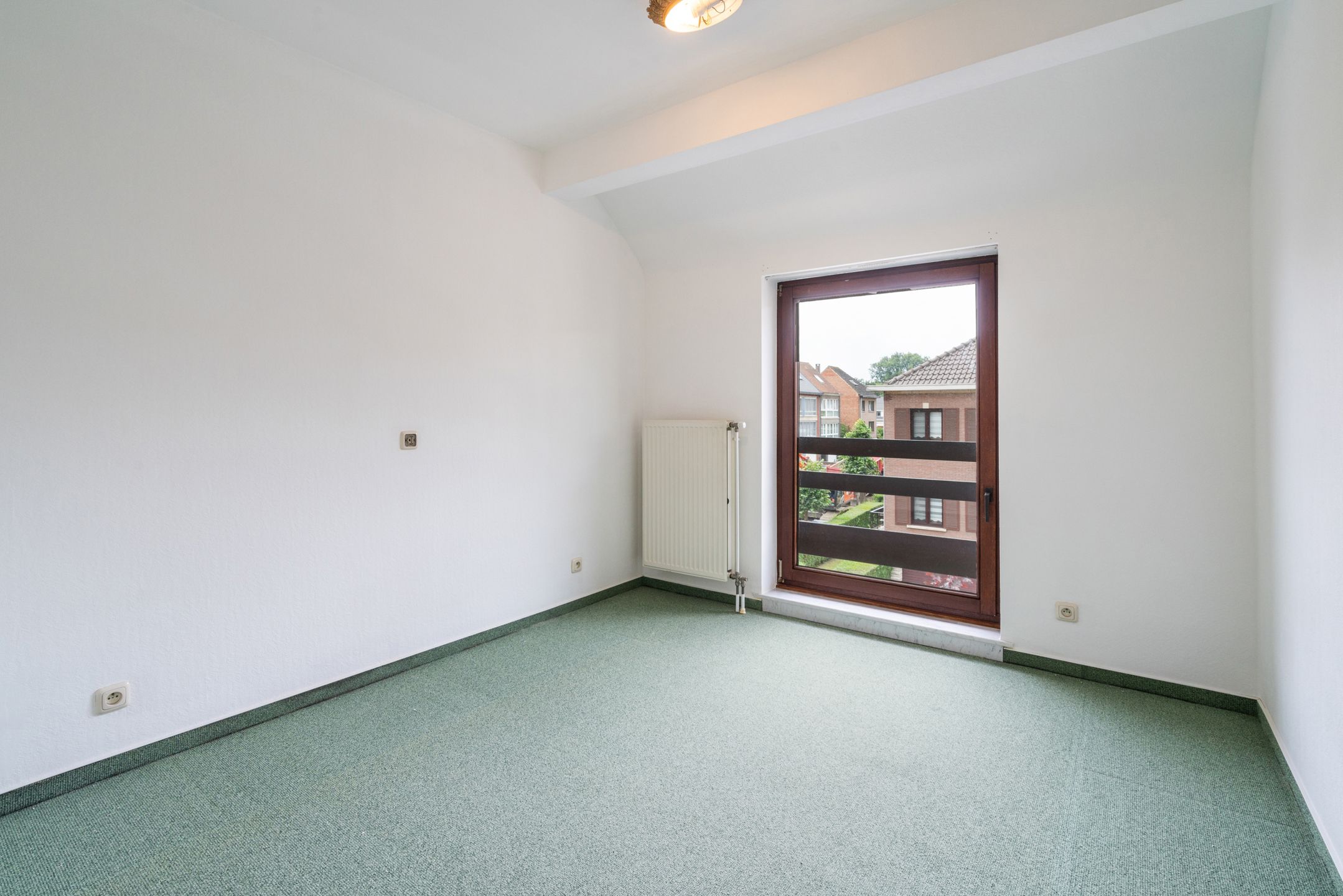 Ruim appartement met 2 slaapkamers en grote zolder van 75m² foto 7