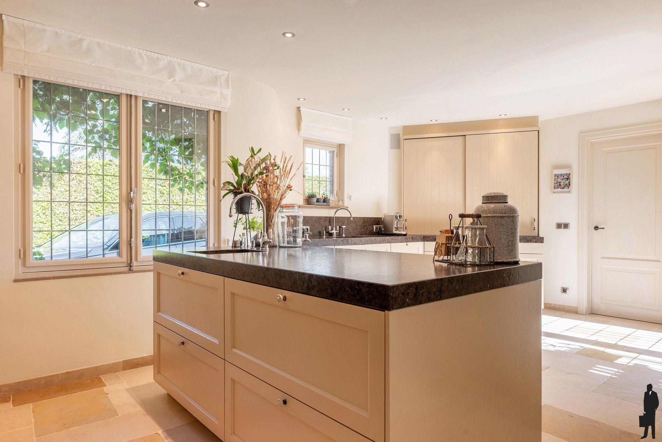 Karaktervilla op 1.560m² in hartje Oud-Turnhout  foto 10