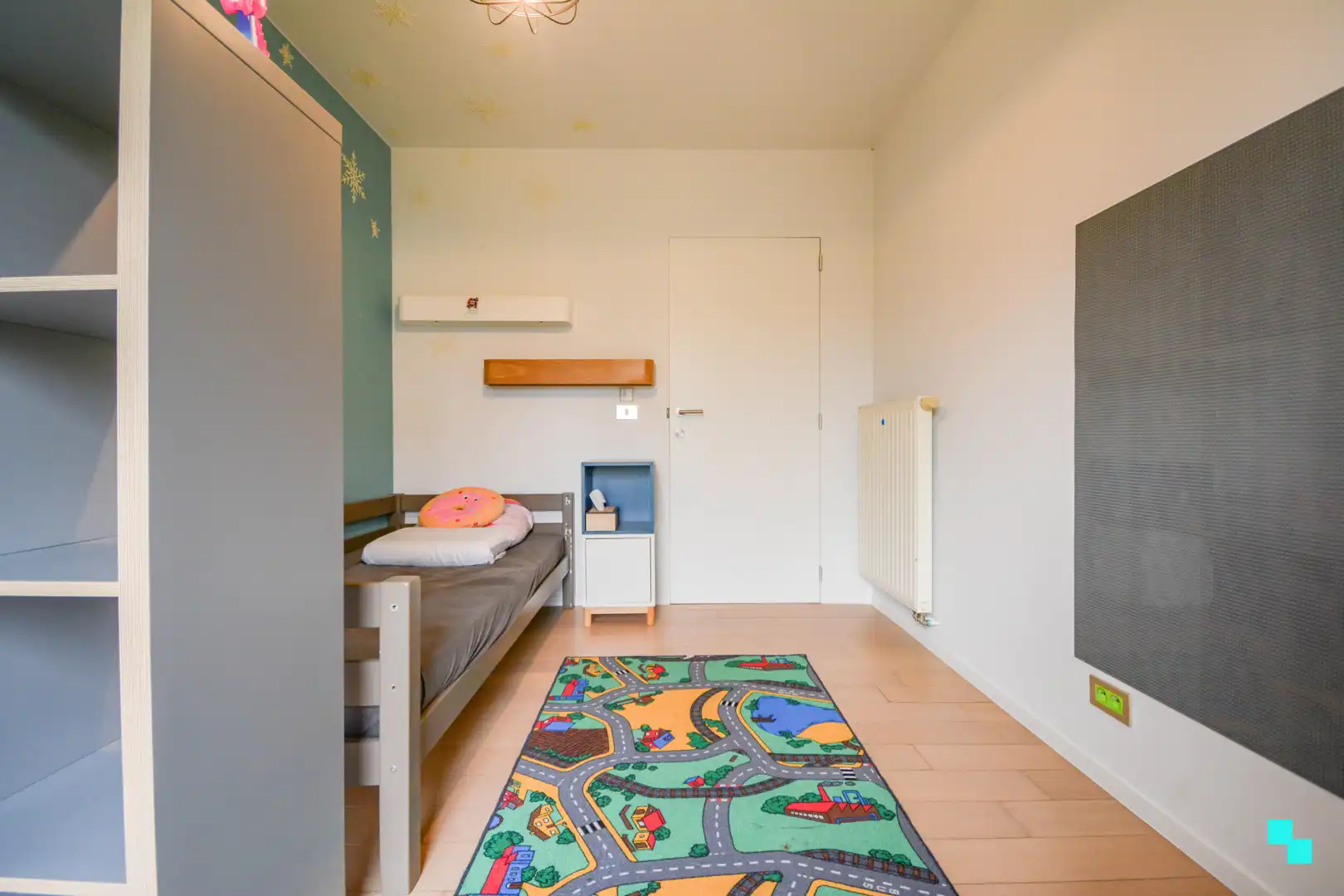 Bijzonder lichtrijke, moderne woning met zwembad te Izegem foto 24