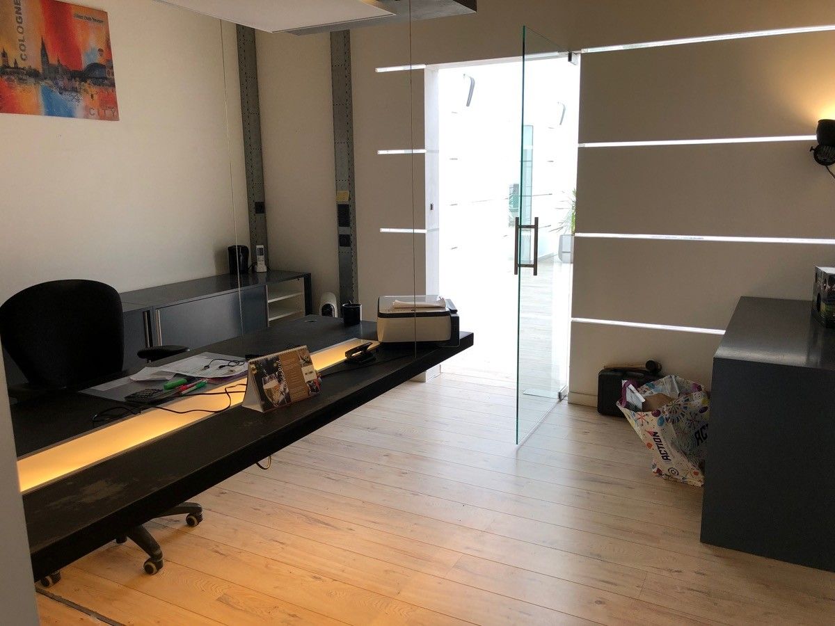 Commercieel te huur foto 3