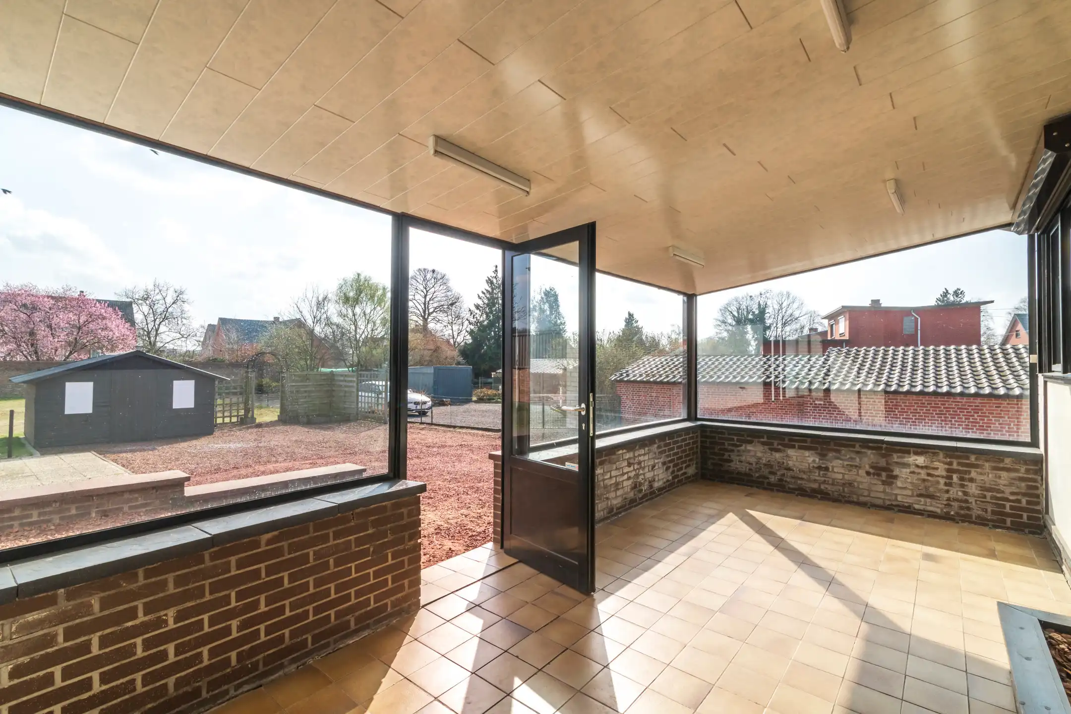 Gelijkvloers wonen met zonnige tuin op een ruim perceel foto 33