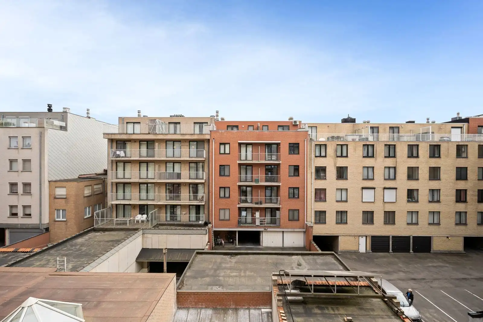 Te renoveren 1-slaapkamerappartement op de zeedijk van Zeebrugge foto 11