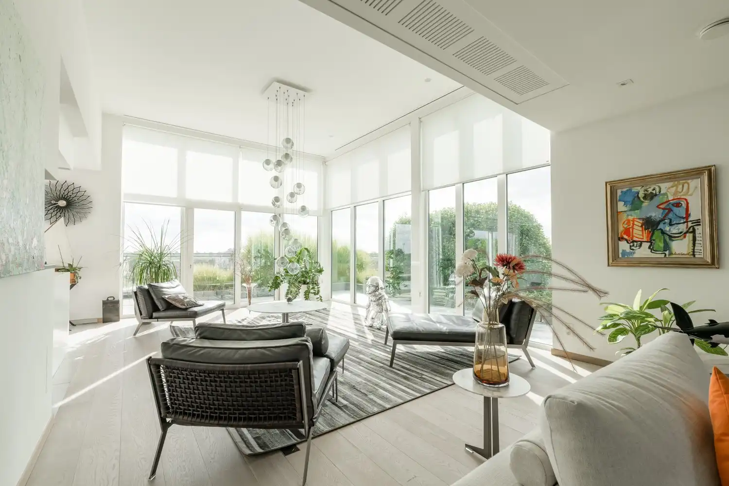 Exclusief penthouse van 234 m² met 195 m² aan terrassen in hartje Overpelt foto 2