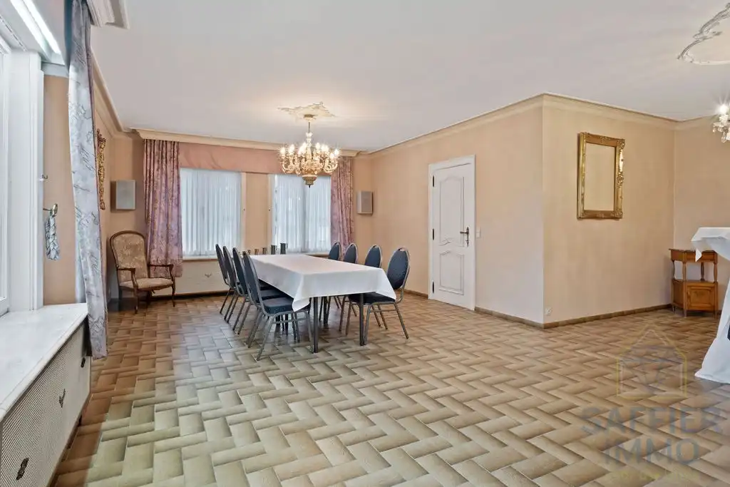 Rustig gelegen woning met prachtig zicht op een perceel van 1.576 m² foto 3