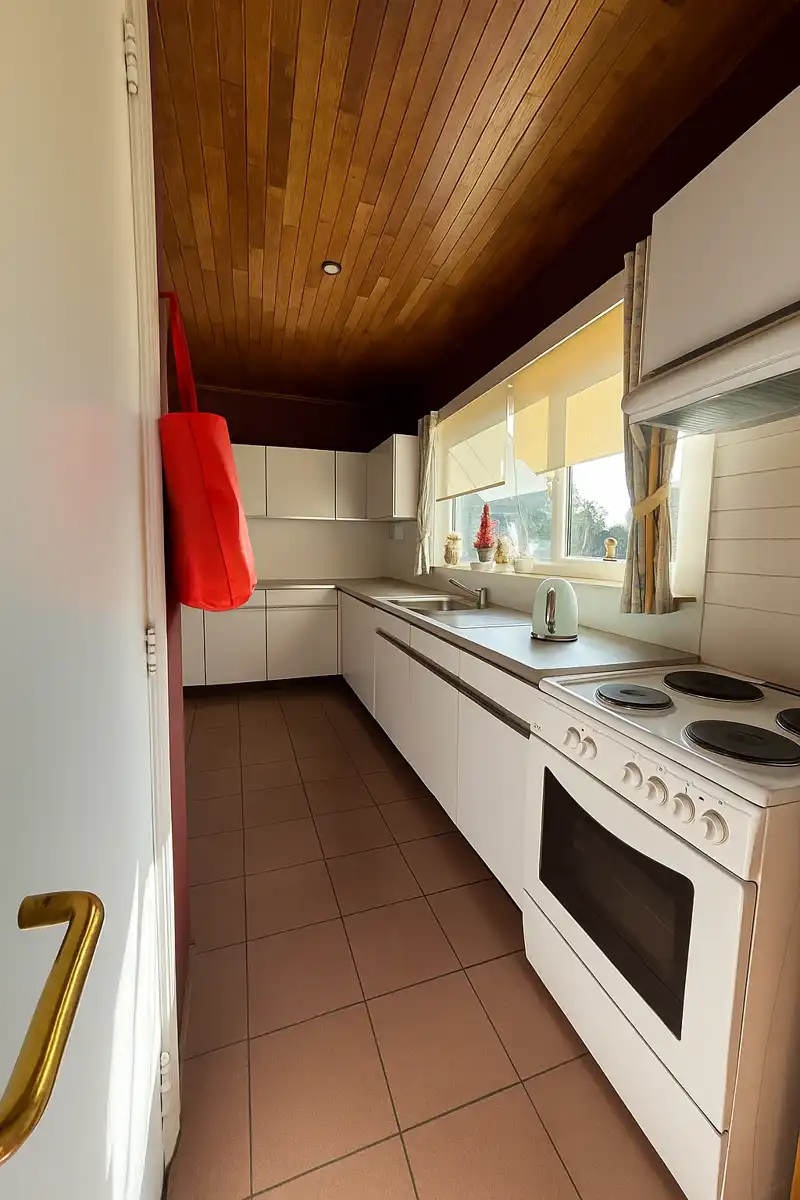 Zeer ruim duplexappartement nabij E40 foto 4