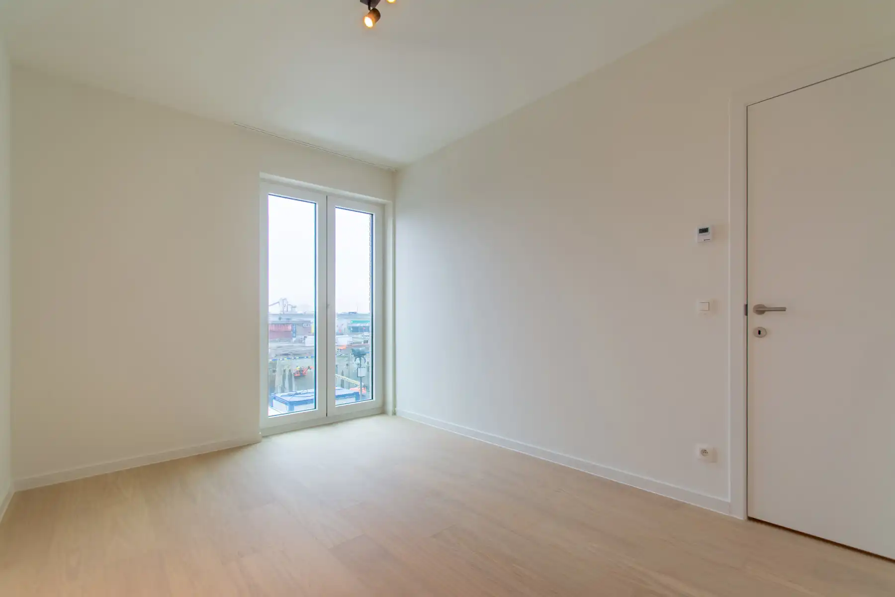 Lichtrijk nieuwbouwappartement met 2 slaapkamers en terras foto 11