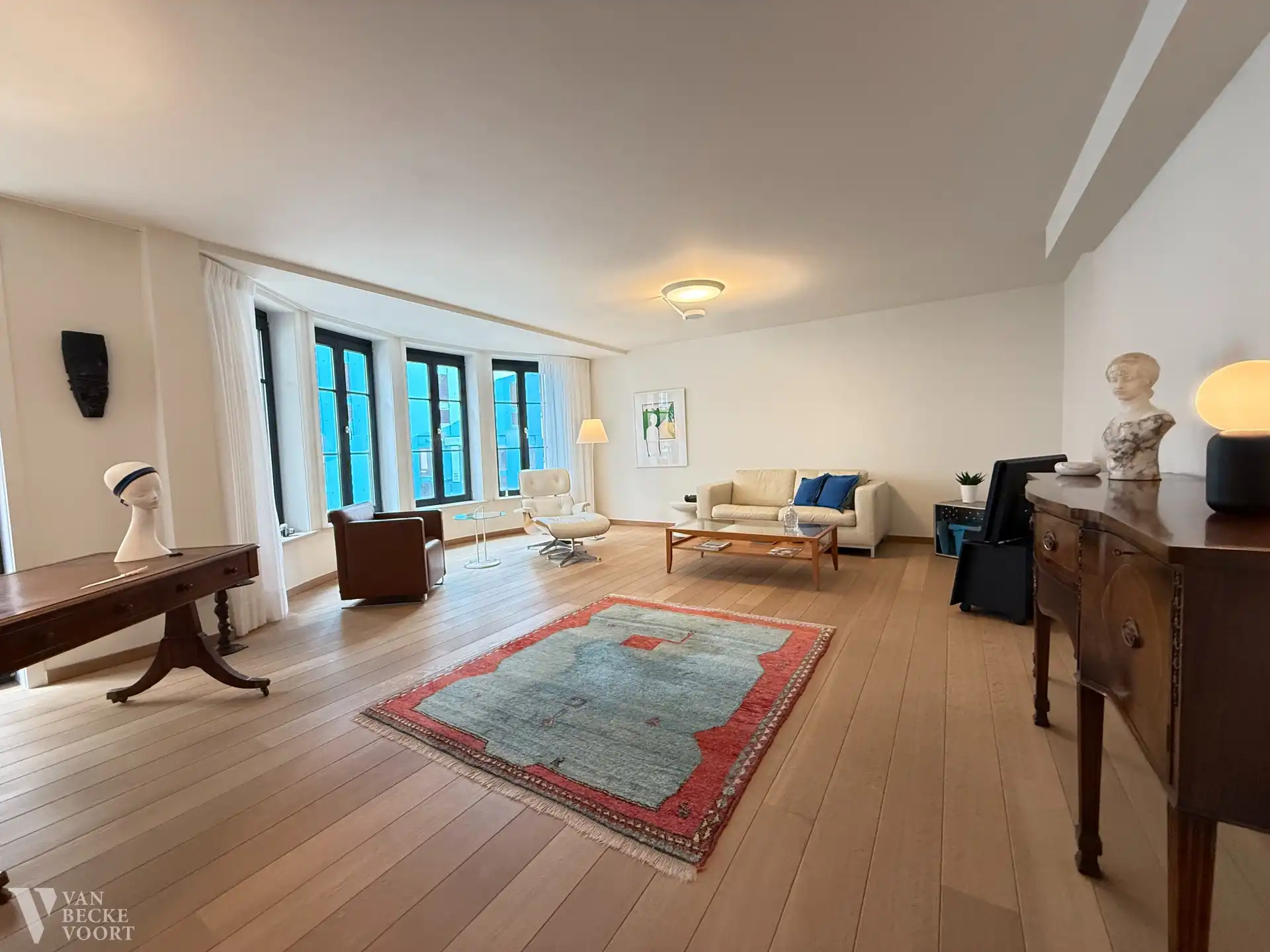 Harmonieus appartement in het bruisende stadscentrum foto 2