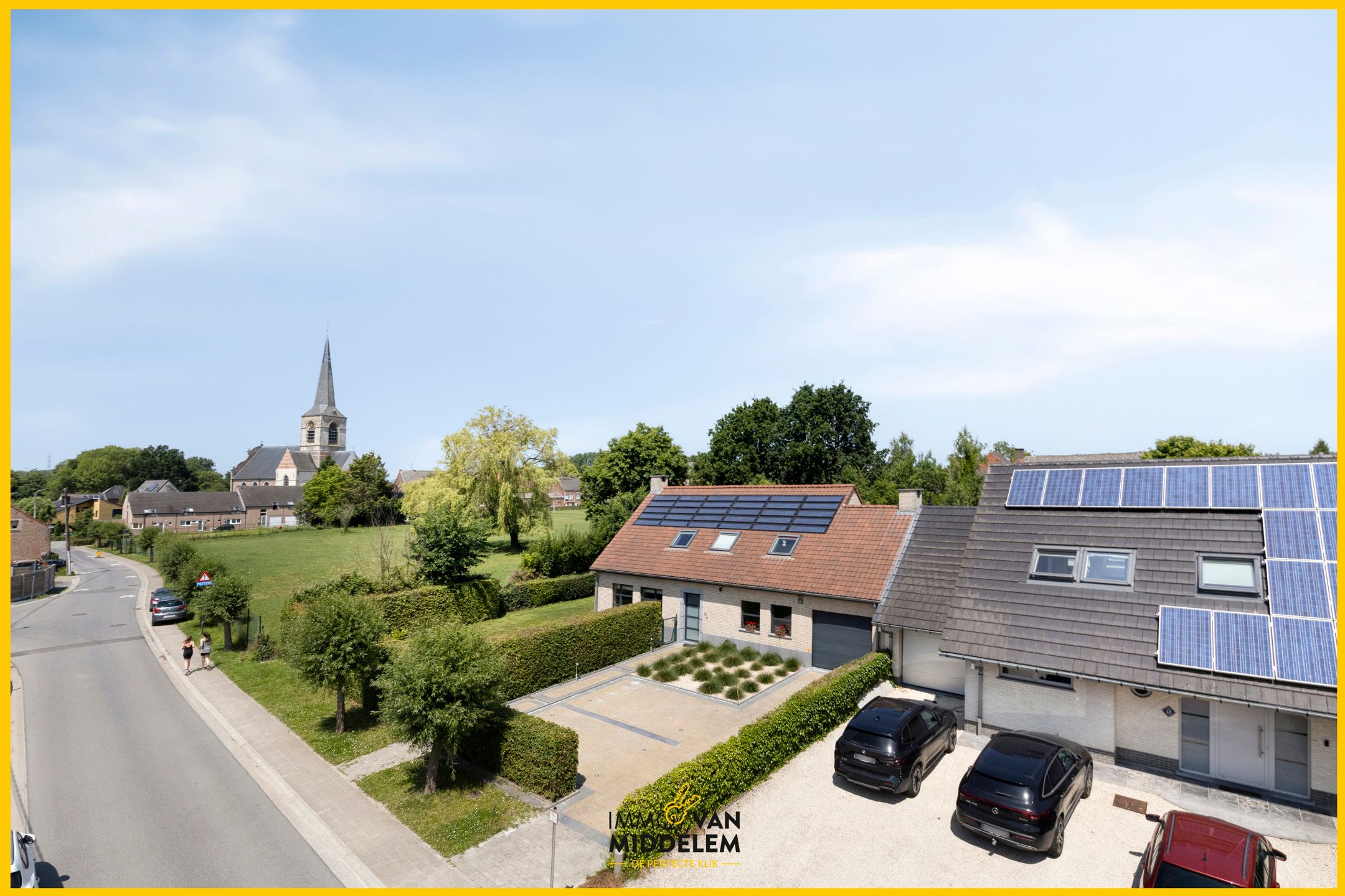 INSTAPKLARE WONING MET 4 KAMERS, ZWEMBAD, GARAGE EN TUIN foto 2