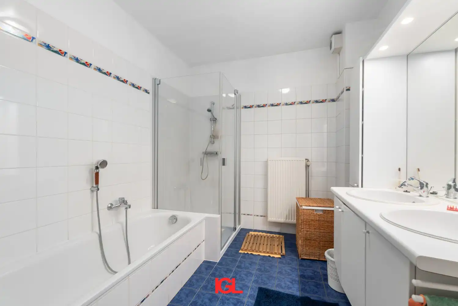 Ruim en goed onderhouden appartement met 3 slaapkamers, 2 badkamers en terras foto 13