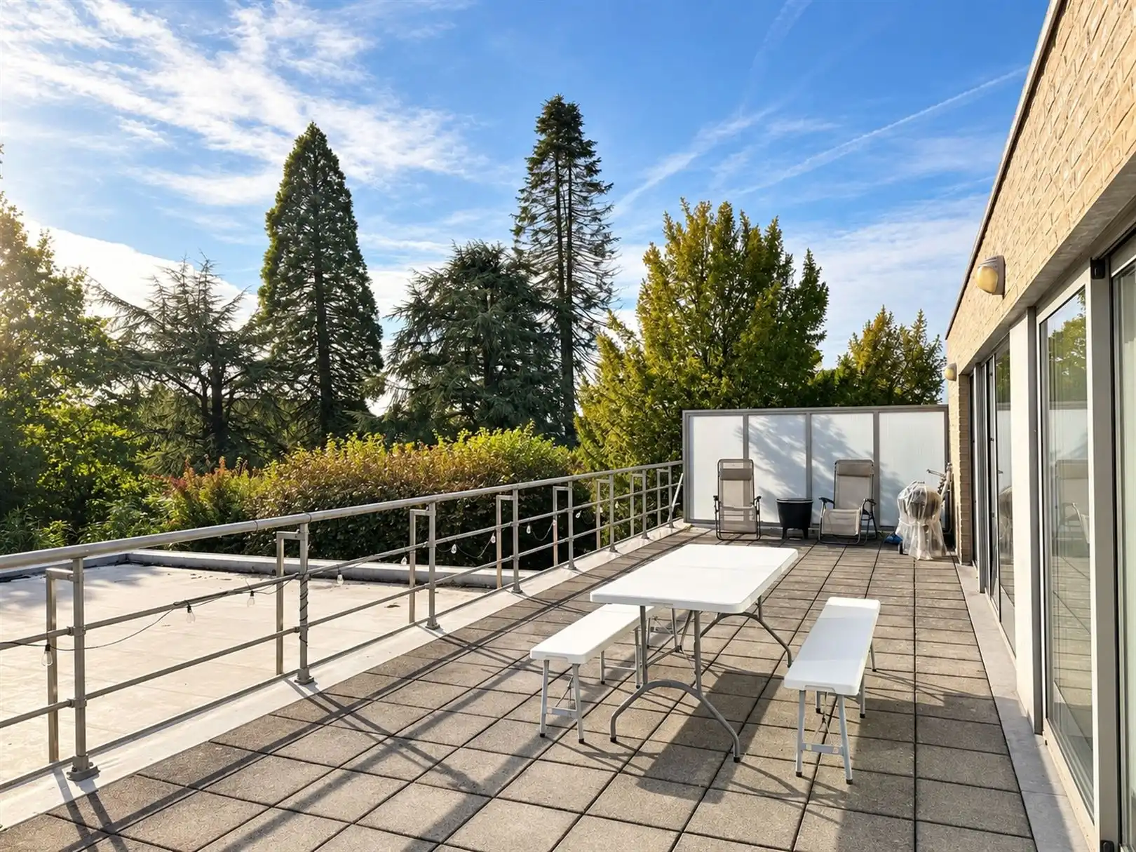 Centraal gelegen appartement met ruim terras en 2 slaapkamers foto 15