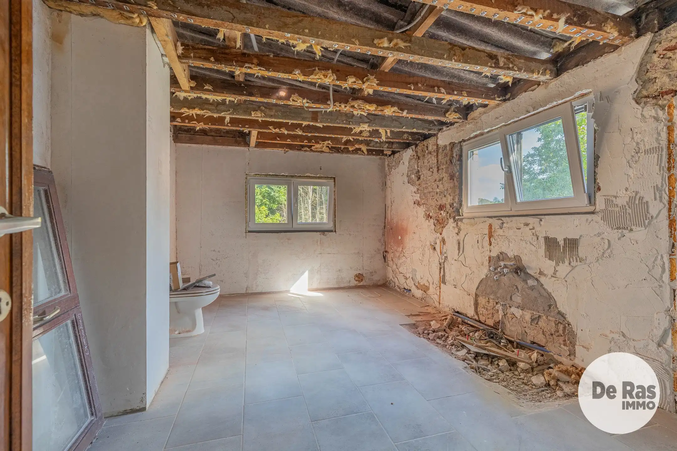 HAALTERT - Verder te renoveren woning met 4 kamers en tuin foto 9