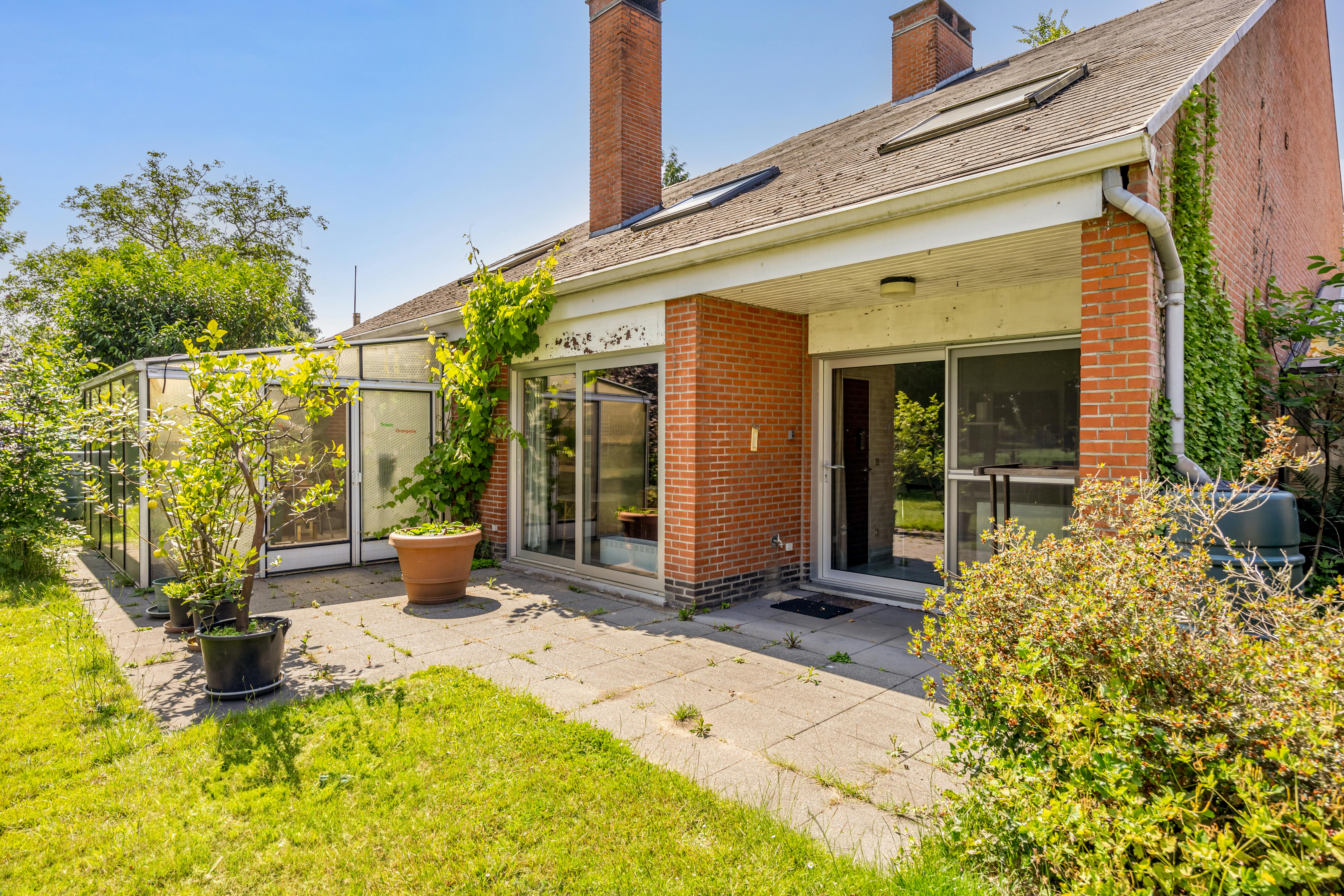 Te renoveren ruime gezinswoning met 5 slaapkamers te Hasselt foto 25