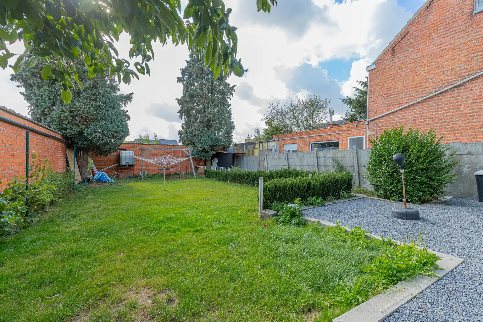 Gerenoveerde woning op wandelafstand van het centrum! foto 17