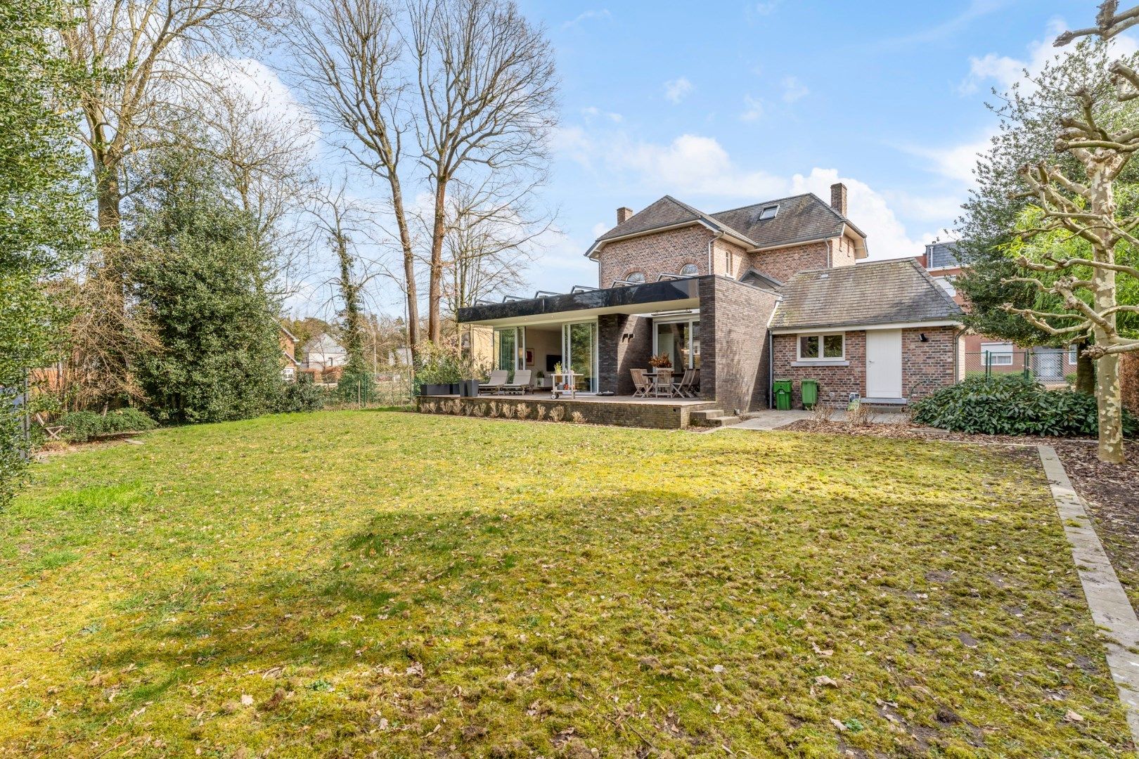 Statige vrijstaande herenwoning vlakbij Genk-centrum - EPC A-Label foto 42
