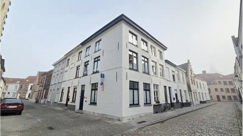 Comfortabele en vernieuwde stadswoning te huur in Centrum Brugge foto 12